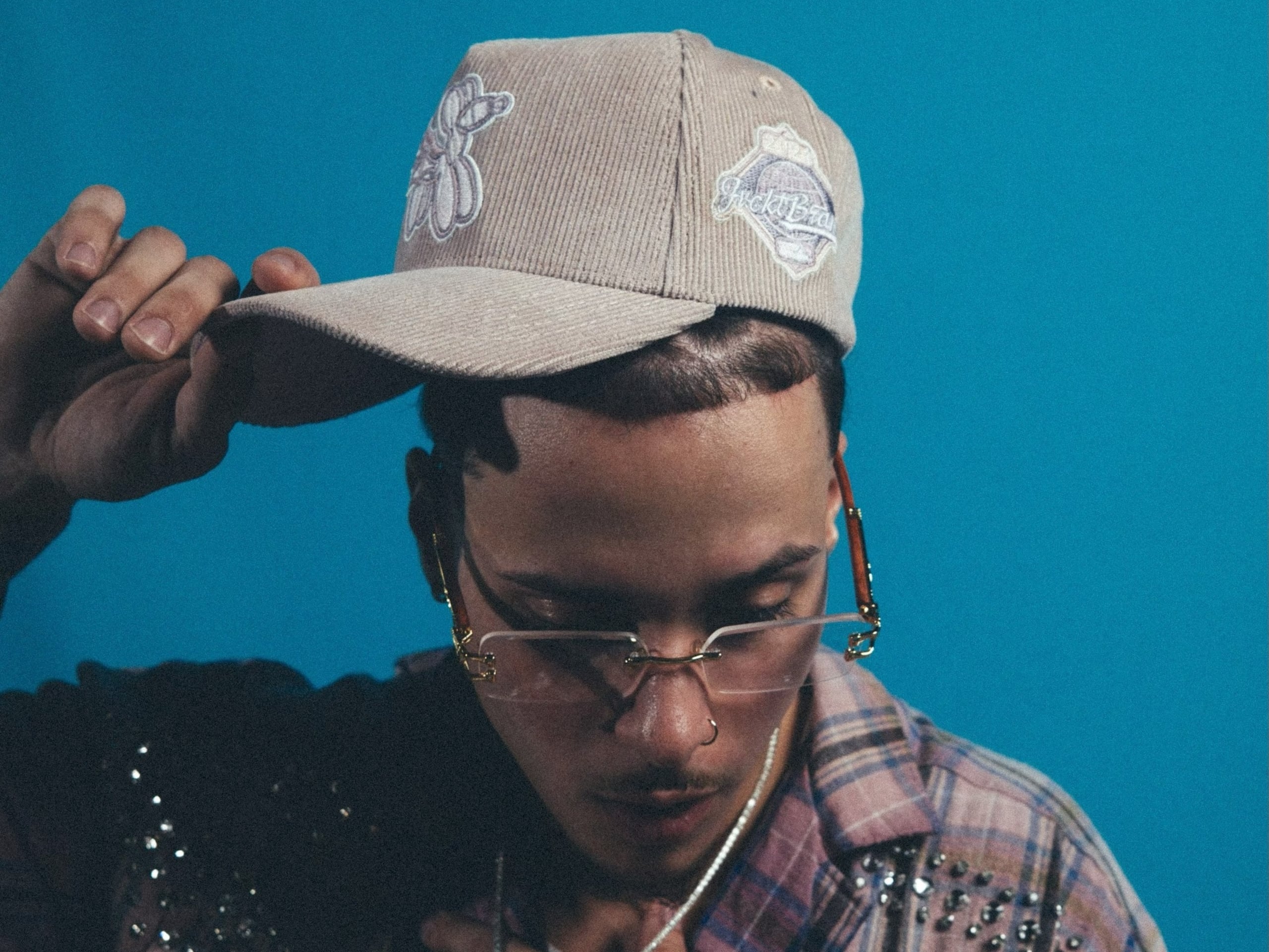 Jovaan se ha destacado por colaborar con artistas urbanos como De La Rose y Jay Wheeler.