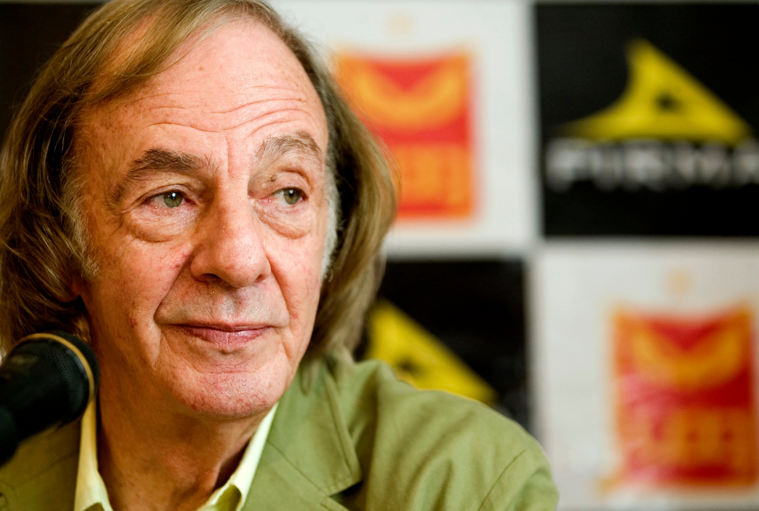 El técnico argentino César Luis Menotti aparece aquí al ser presentado como entrenador del club mexicano Tecos, el miércoles 29 de agosto de 2007. Menotti ha fallecido. Tenía 85 años.