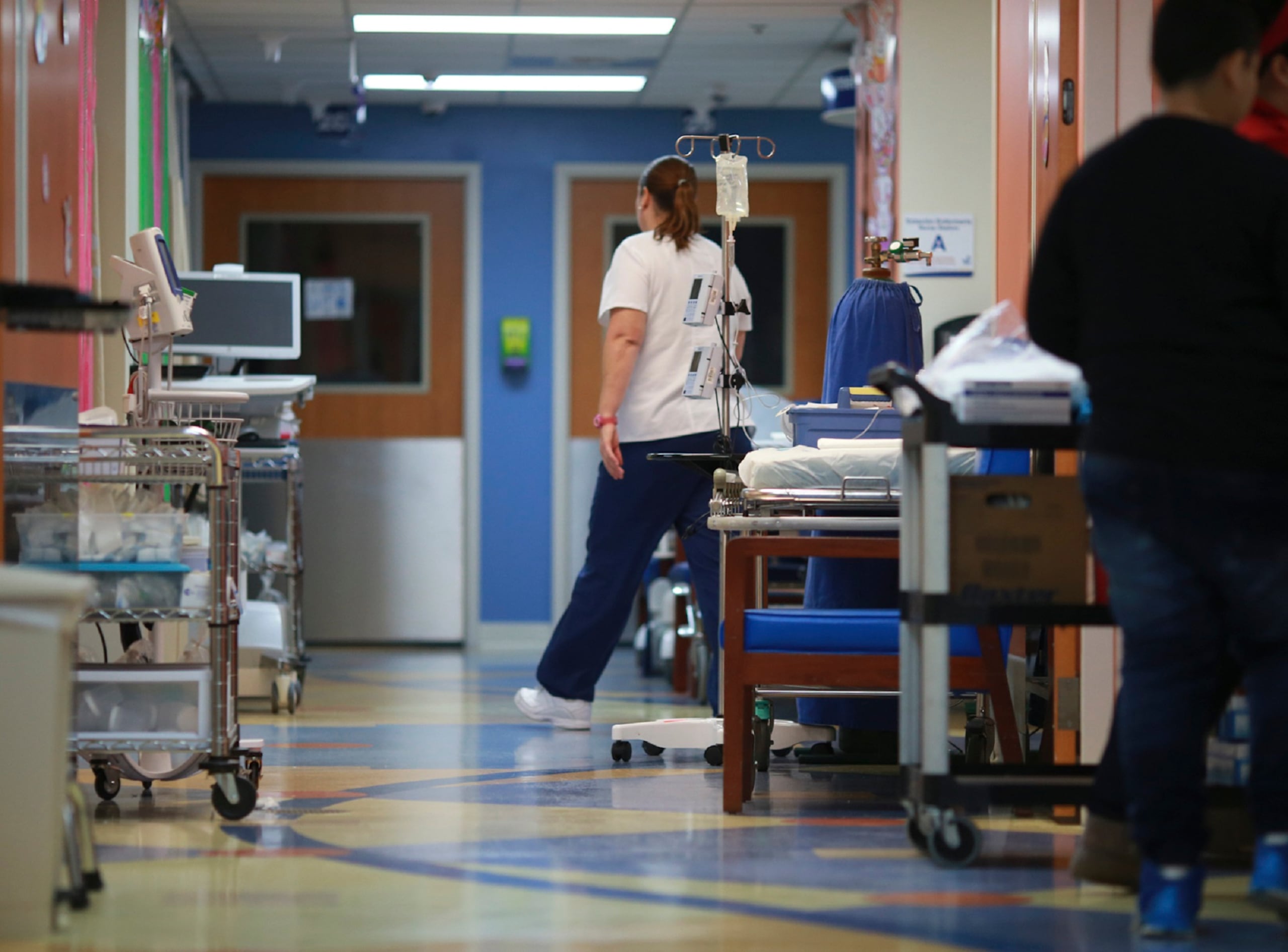 MARTES, 24 DE FEBRERO DE 2015 – CAGUAS . HOSPITAL EN CAGUAS . FOTOS DE HOSPITALES PARA ILUSTRAR HISTORIAS QUE TENGAN QUE VER CON EL TEMA . EN LA FOTO PASILLO DE LA SALA EMERGENCIAS DEL HOSPITAL .
Angel Rivera Fontanez angel.rivera@gfrmedia.com