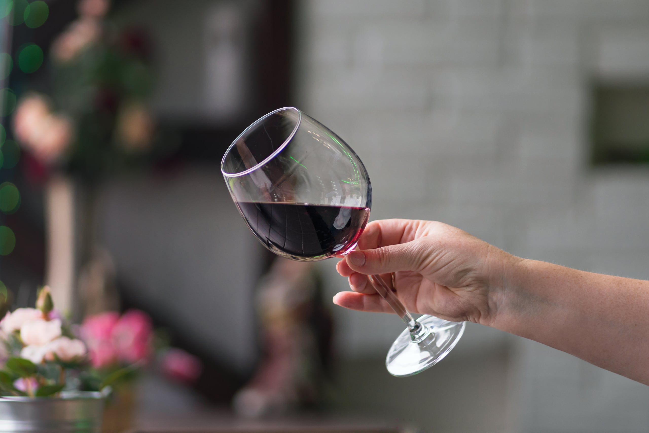 Los autores de la investigación recordaron que ninguna organización de salud importante ha establecido nunca un nivel de consumo de alcohol exento de riesgos.
