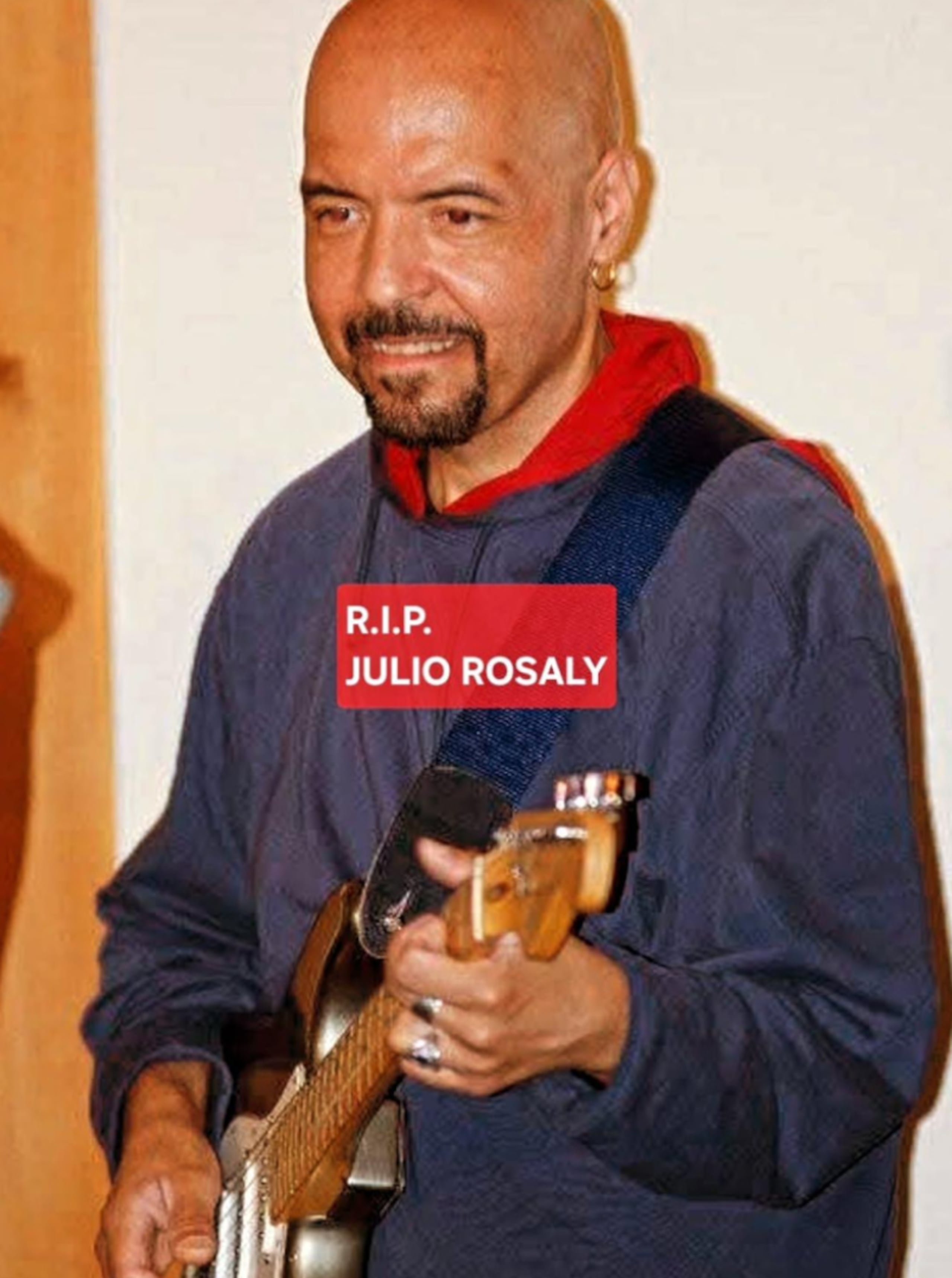 Julio Rosaly.