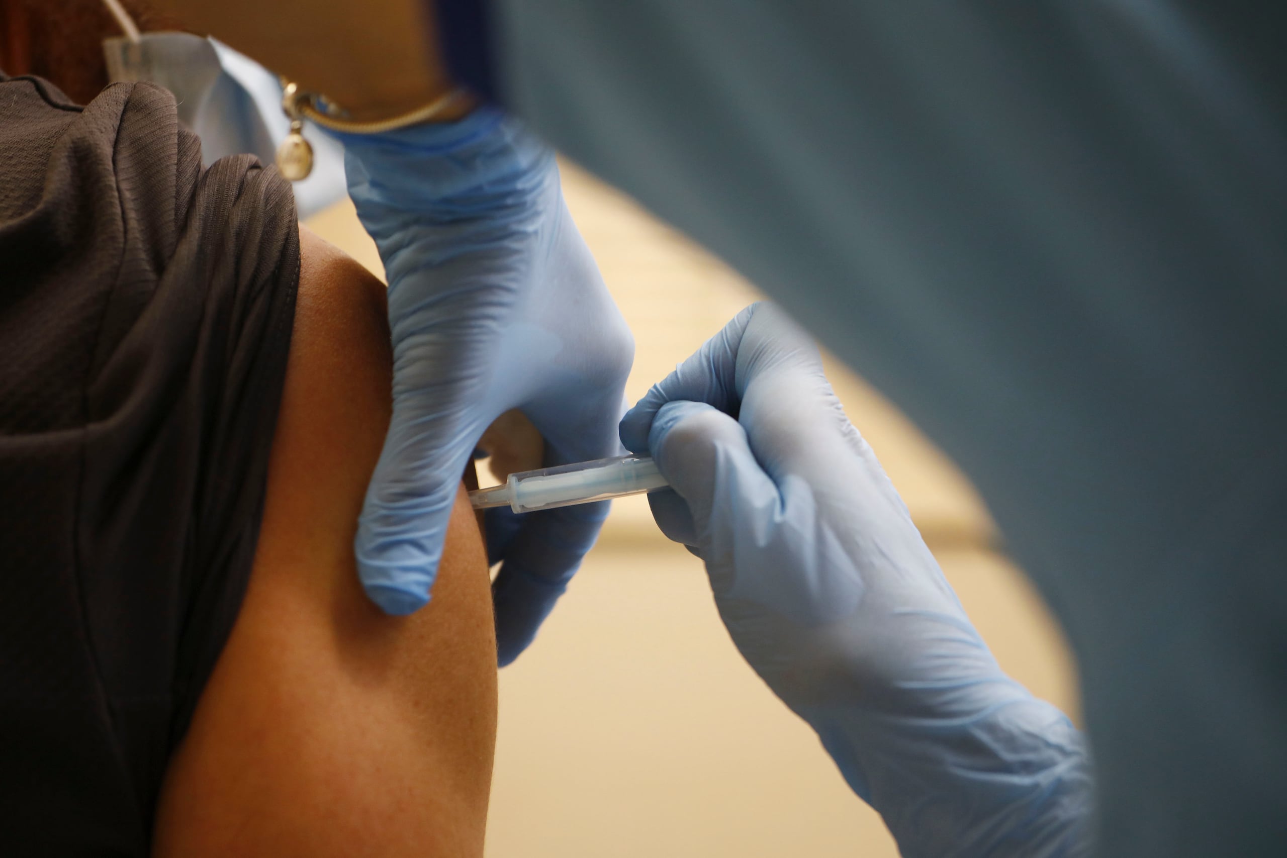 El 22 de octubre, la junta del departamento de salud votó 4-3 a favor de la prohibición, a pesar de que el director médico de Southwest testificó sobre la necesidad de la vacuna.