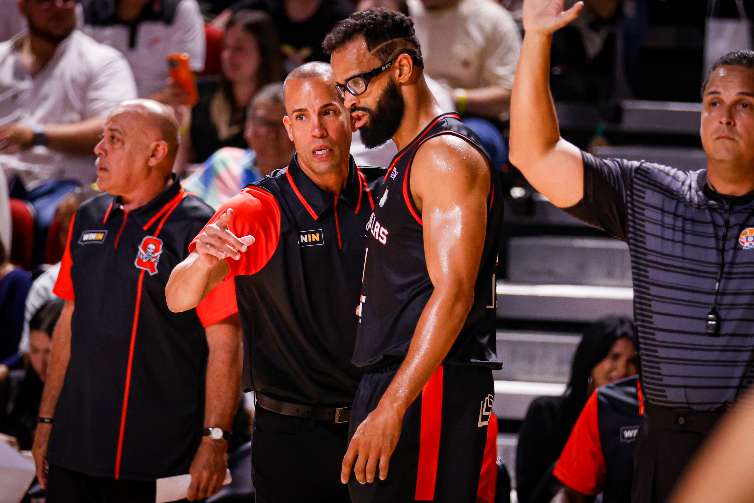 Pachy Cruz fue despedido en su segunda temporada al mando de los Piratas.