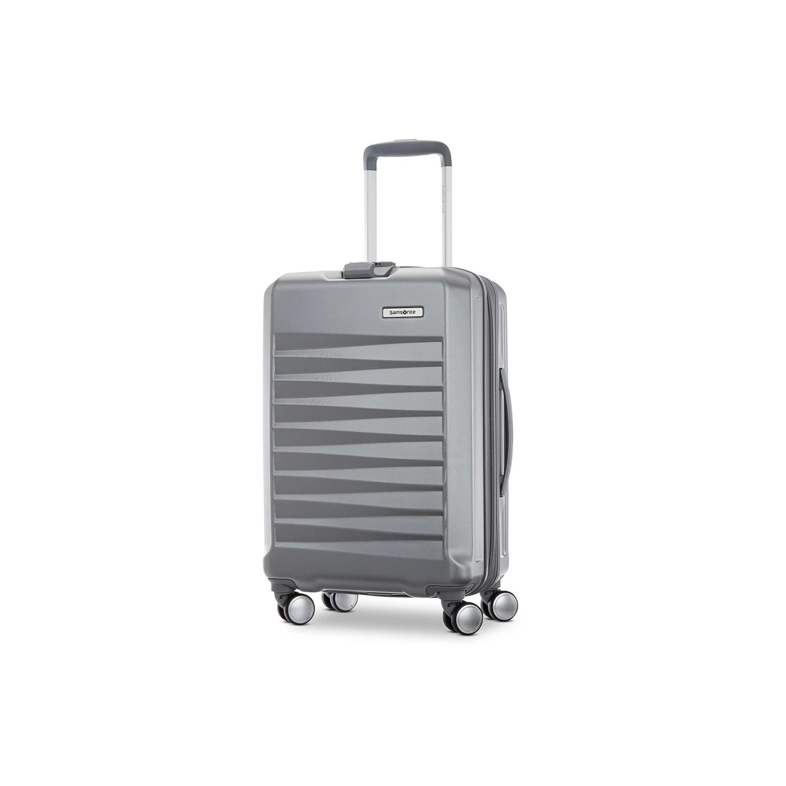 Deséale un buen viaje: Para un estudiante que continuará sus estudios lejos de casa, una maleta es un regalo simbólico y útil. Este modelo de maleta Samsonite está disponible en JC Penney de Plaza Las Américas y Plaza del Caribe, en Ponce.