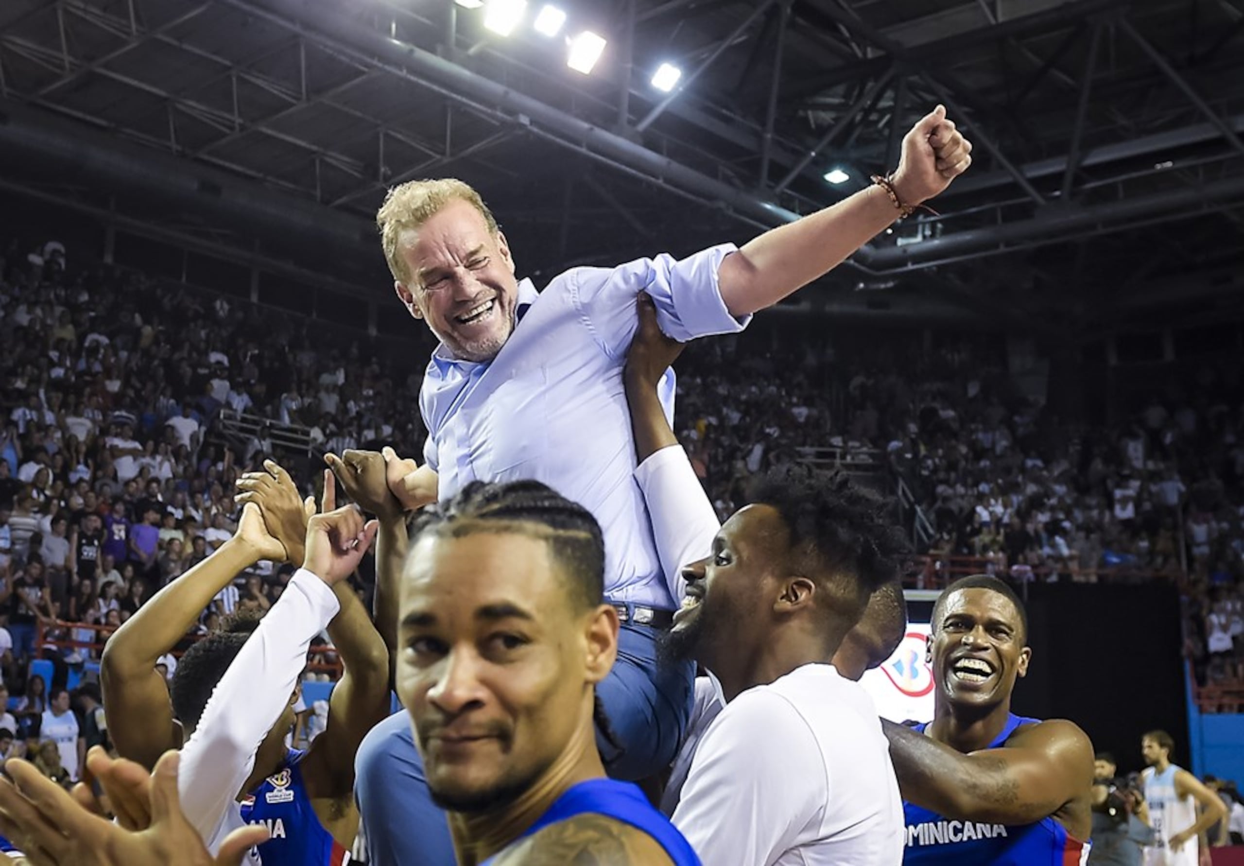 El dirigente de Dominicana Néstor "Che" García dejó a su país Argentina fuera del Mundial.