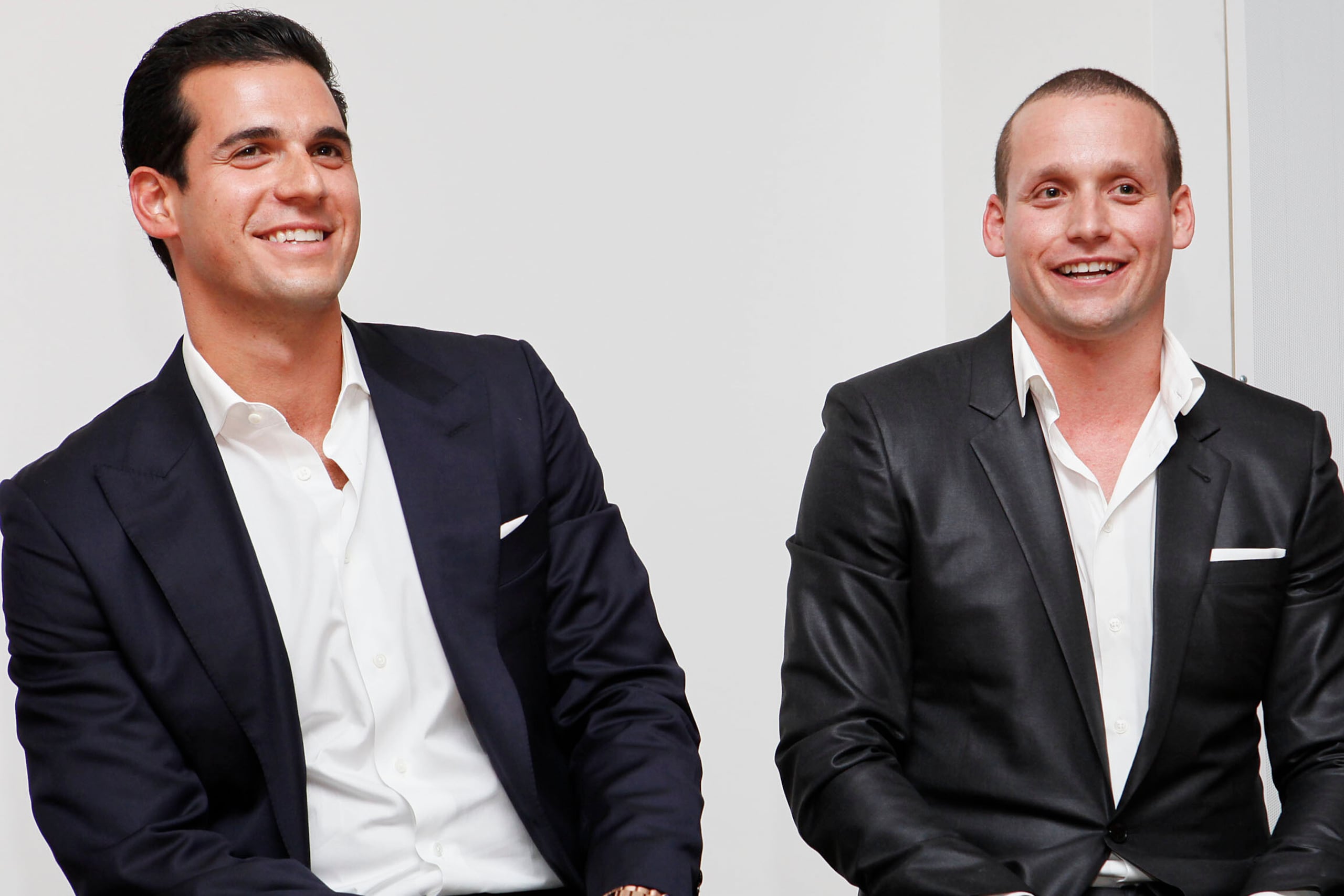 Oren y Tal Alexander hablan en una conferencia de empresarios de bienes raíces en Nueva York el 3 de septiembre del 2013.