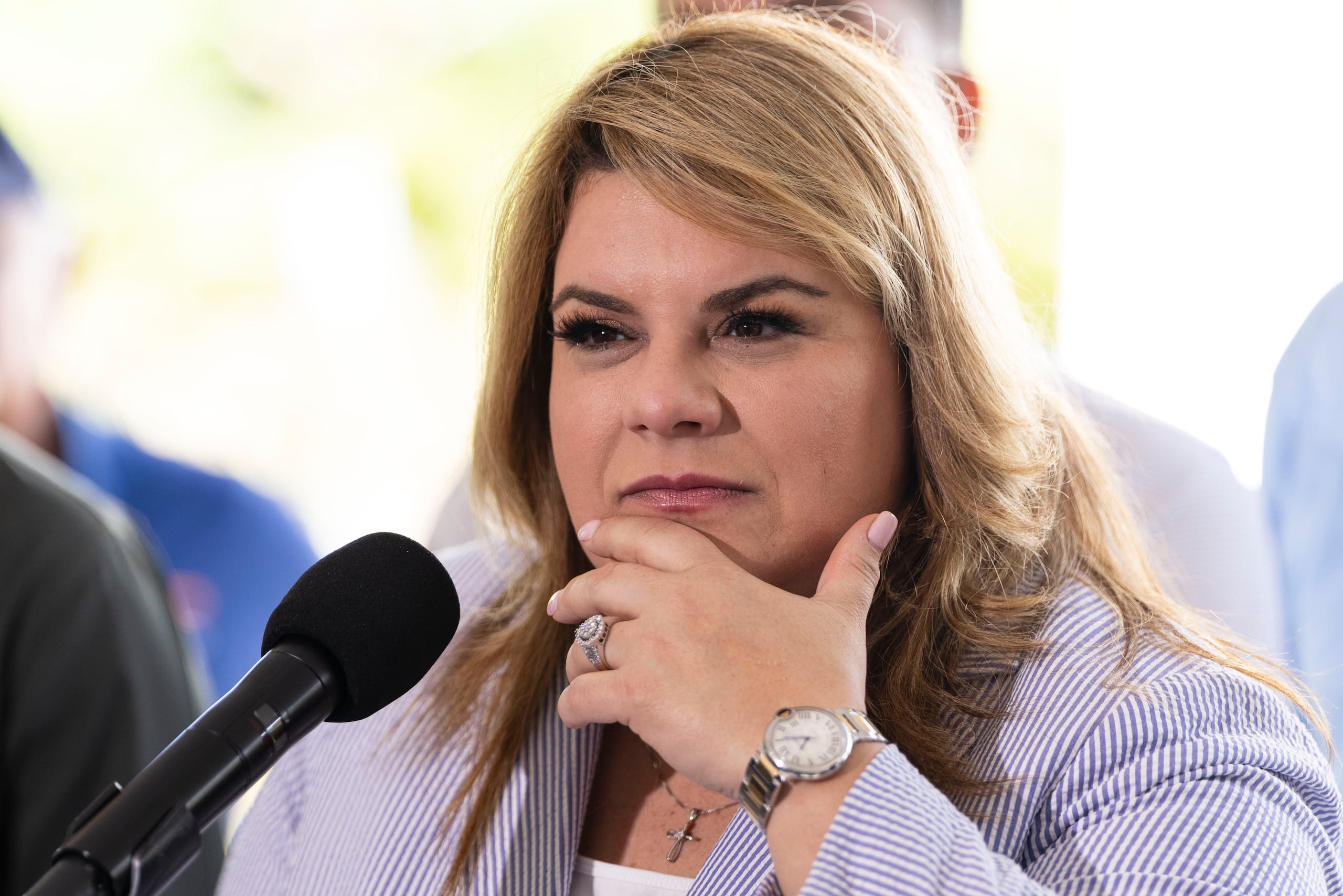 González se reservó el derecho de firmar otras medidas.