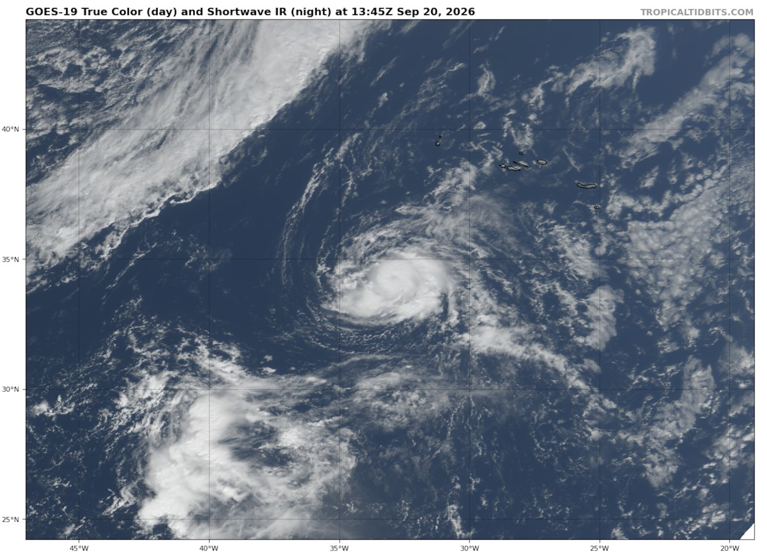 Tormenta tropical Fay tiene vientos de 45 mph.