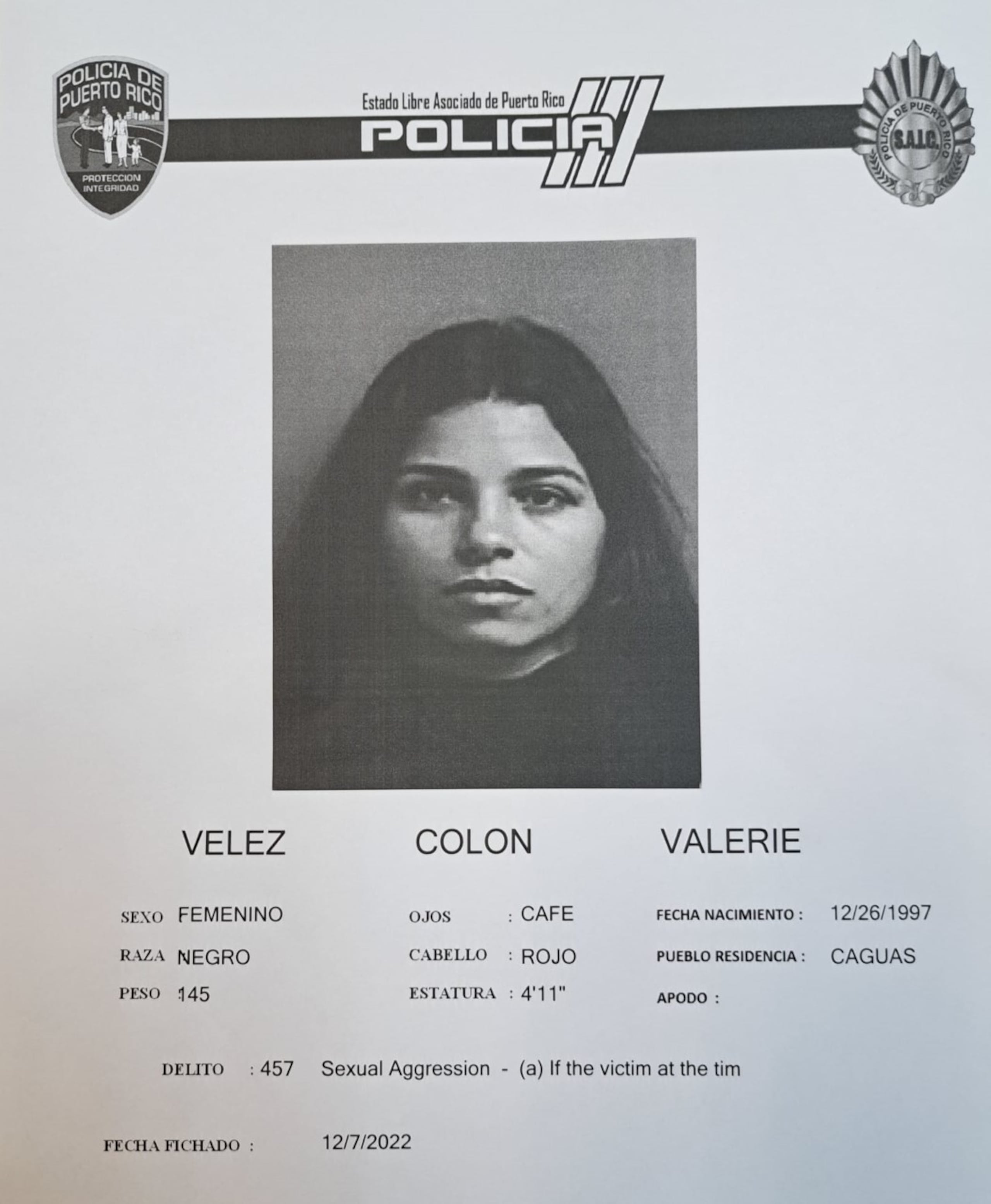 Valerie Velez Colón enfrenta cargos por agresión sexual y maltrato de menores.