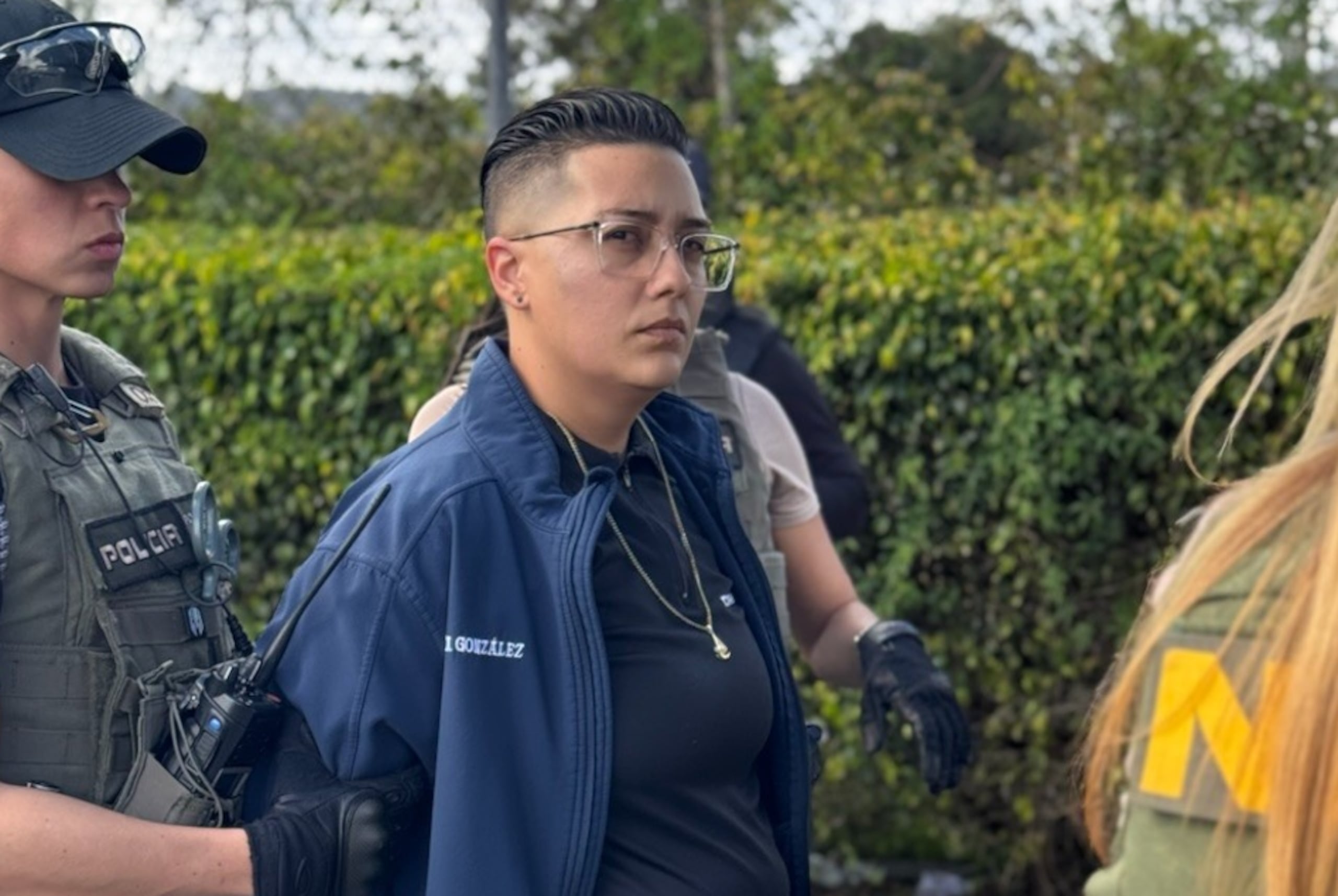 En la foto, Nashaly Roxane González Rodríguez, la oficial correccional que fue arrestada por tráfico de narcóticos.