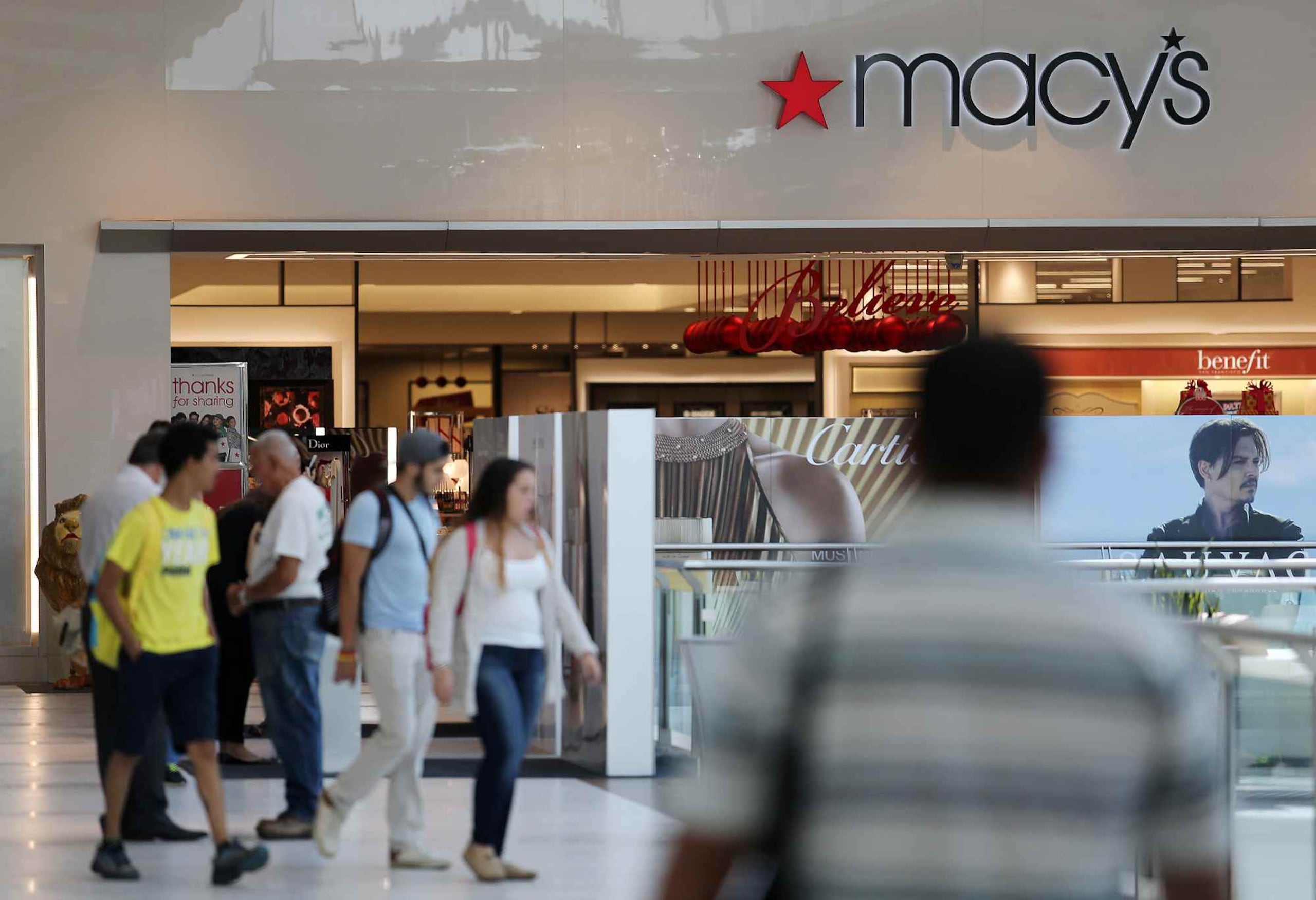 Macy's abrió el sábado sus puertas al público.