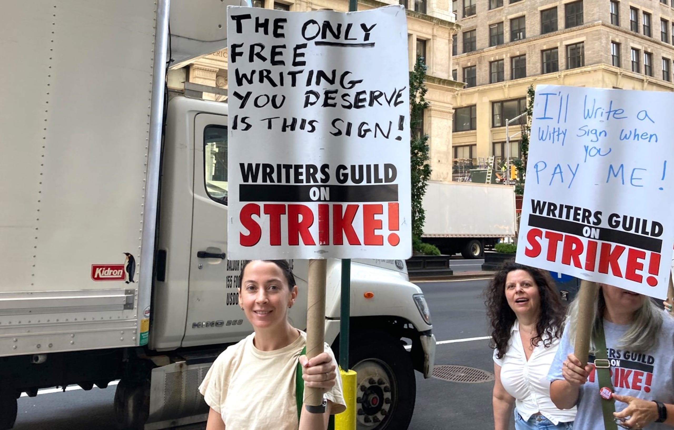 Tanto los guionistas como los actores buscan mejoras en sus salarios.