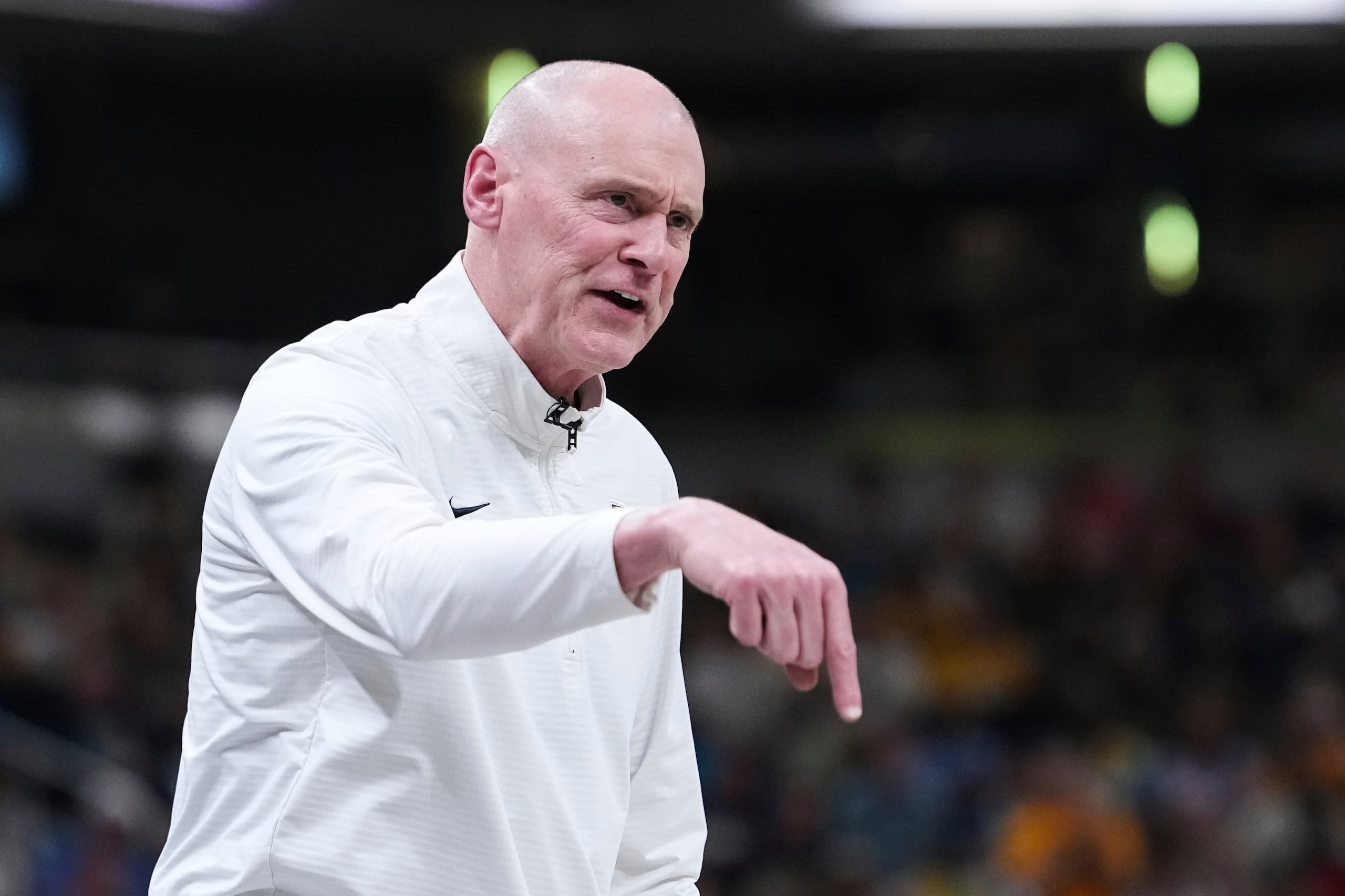 Rick Carlisle tiene 65 años.
