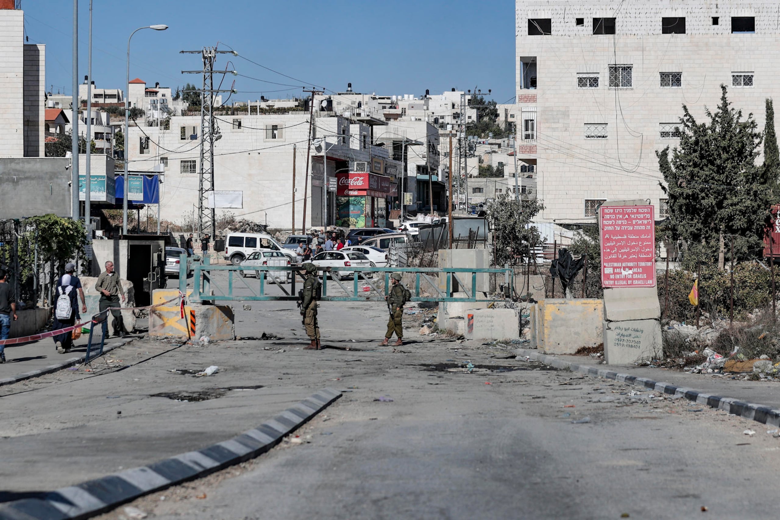 Durante el gobierno ultranacionalista del primer ministro israelí Benjamin Netanyahu, la construcción de asentamientos en Cisjordania —capturada por Israel en la Guerra de los Seis Días de 1967— se ha disparado.
