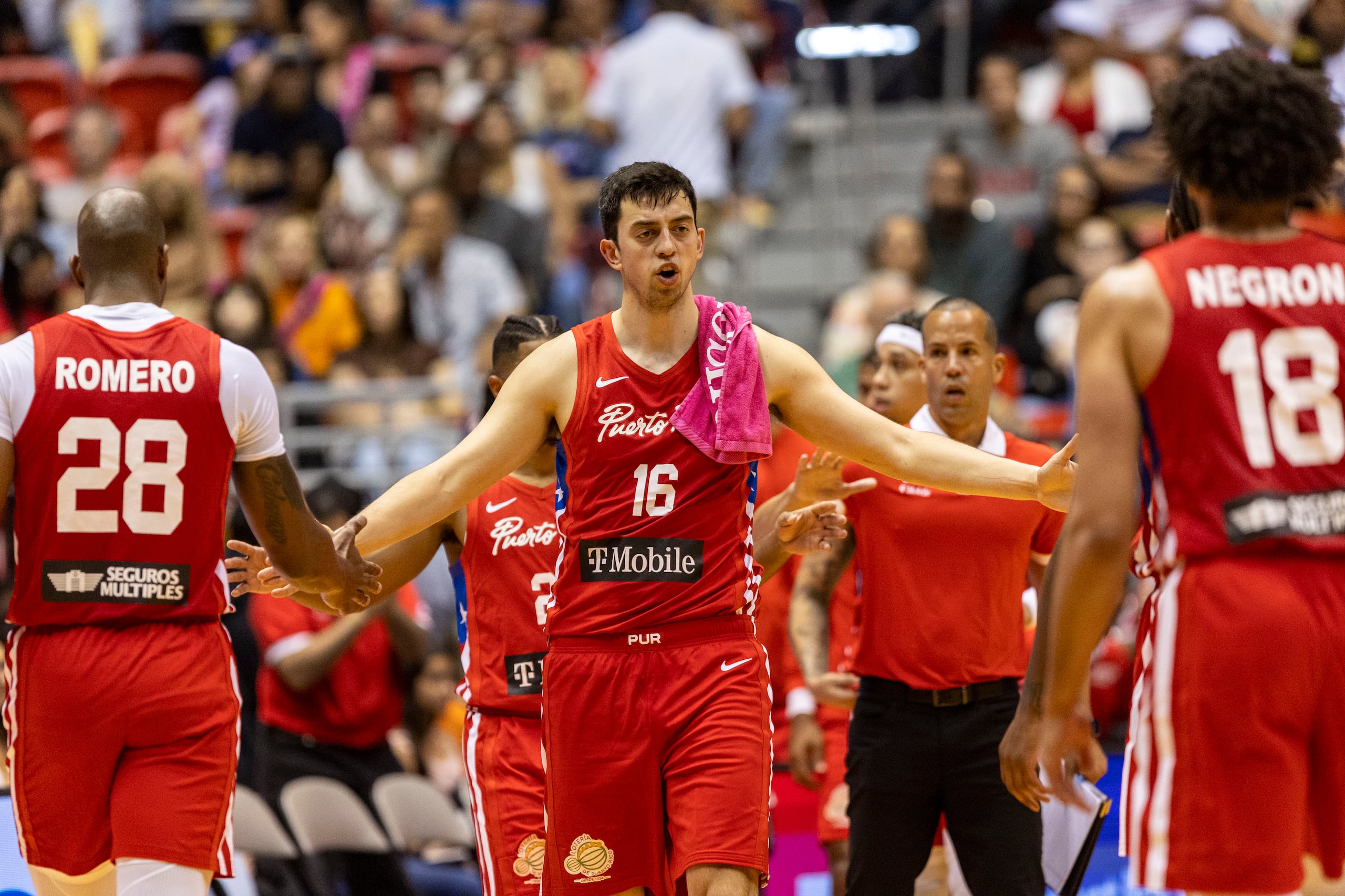 Alexander Kappos en uniforme de la Selección Nacional.