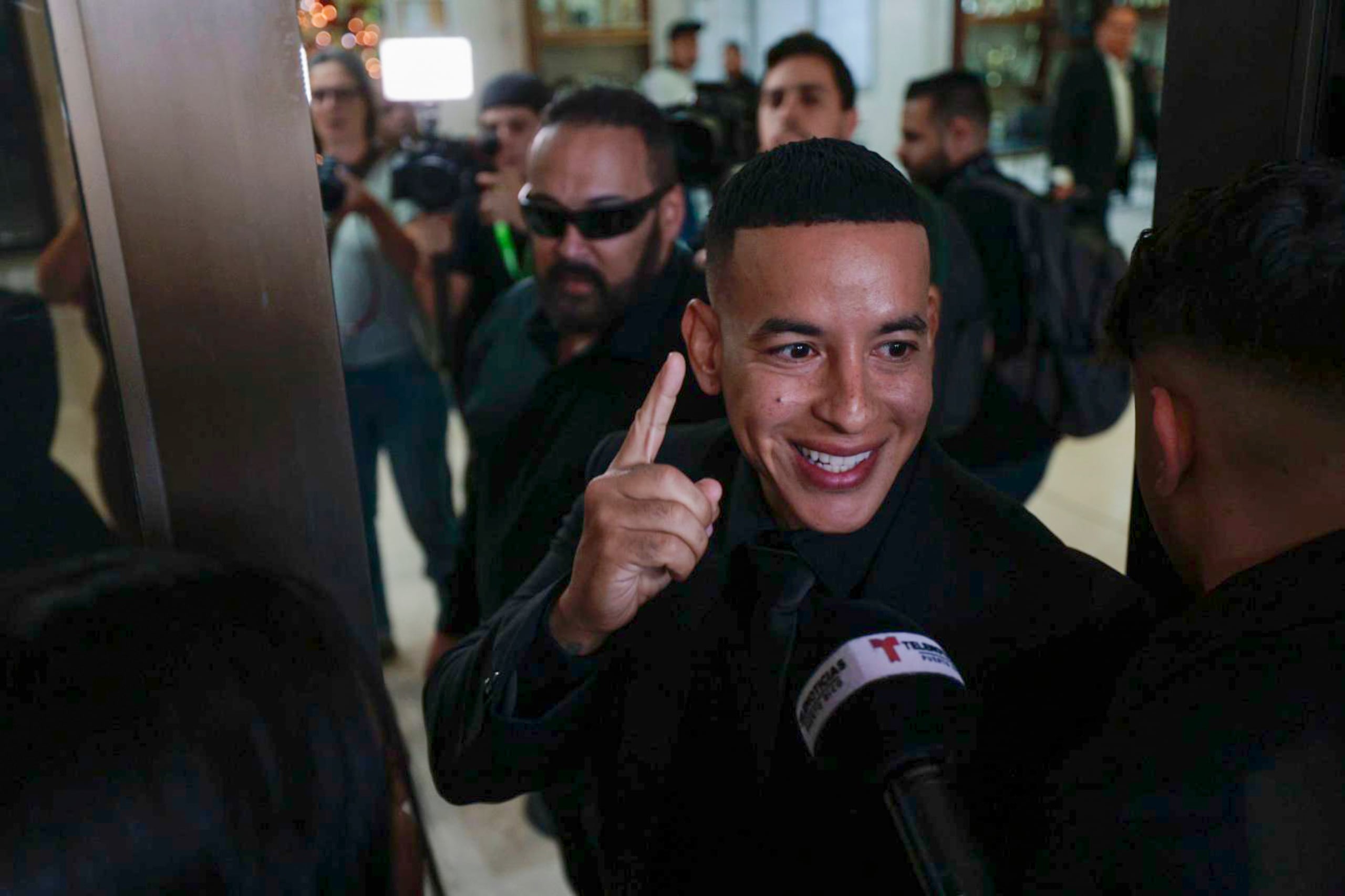 Vista en el tribunal del caso de Daddy Yankee contra su esposa.