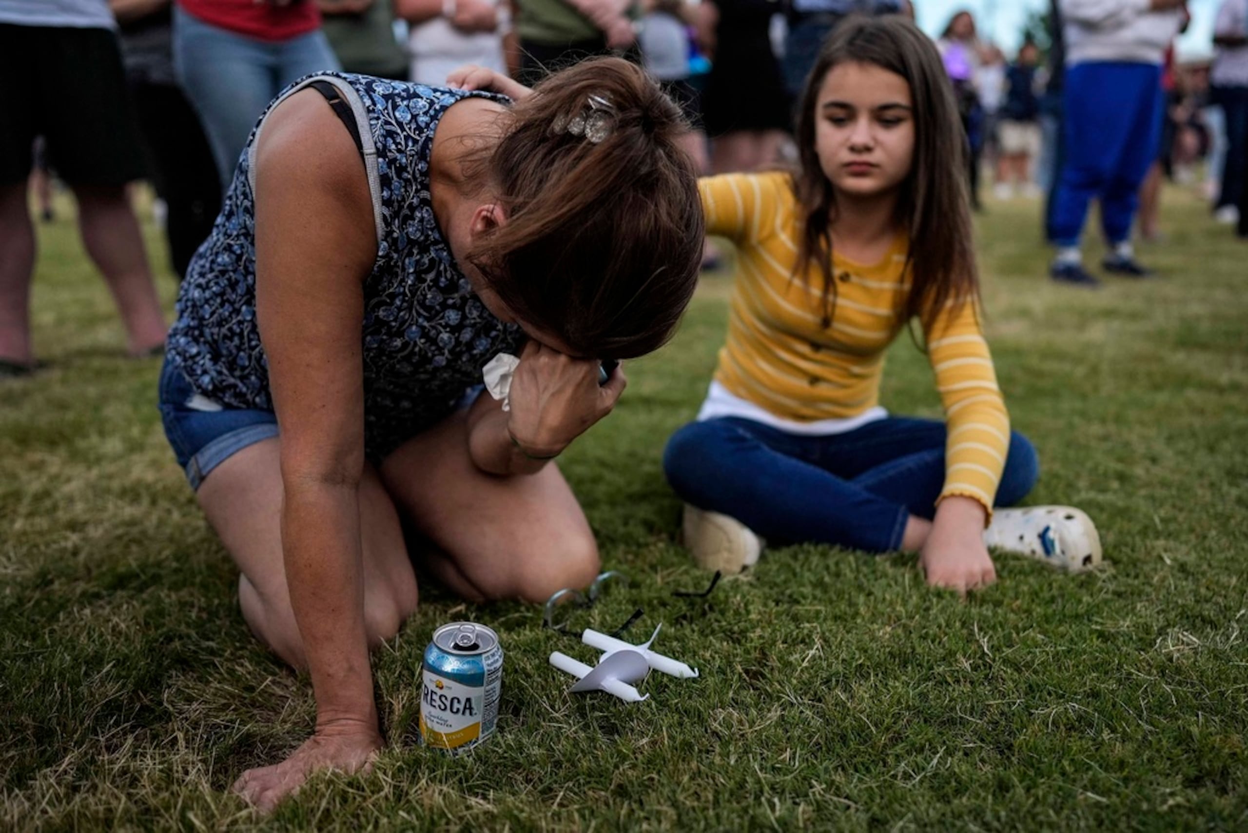 El tiroteo en la escuela de Georgia que dejó cuatro muertos y nueve heridos la semana pasada fue la peor pesadilla de cualquier padre, y una que destaca la posible desventaja de los esfuerzos de los estados, distritos escolares y legisladores federales para prohibir o restringir el acceso a teléfonos celulares en las aulas.