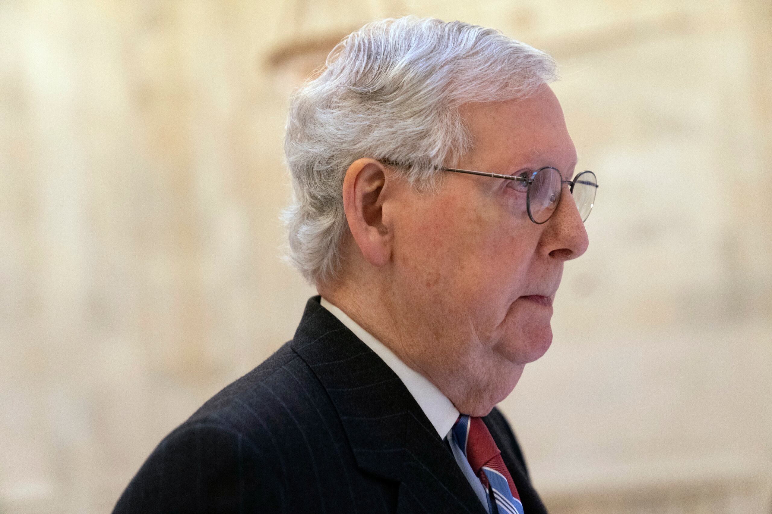 El líder de la minoría republicana del Senado, Mitch McConnell, de Kentucky