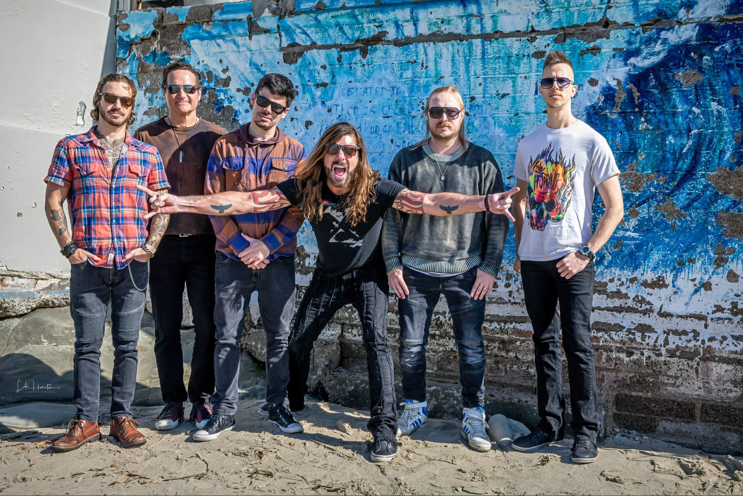 Los Fooz Fighterz llegarán al Vivo Beach Club con su espectáculo de "puro rock".