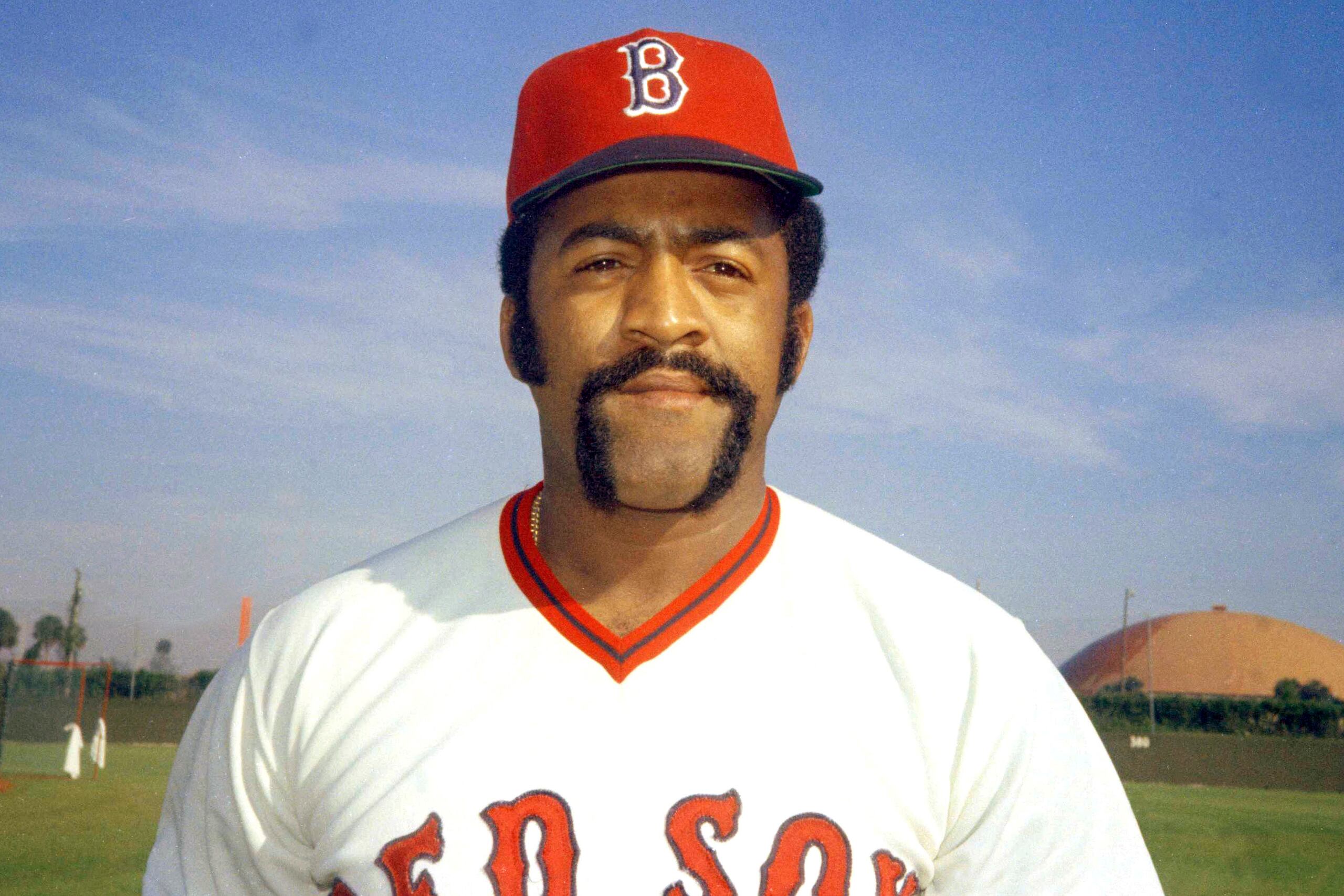 Luis Tiant aparece aquí en una foto en 1974.