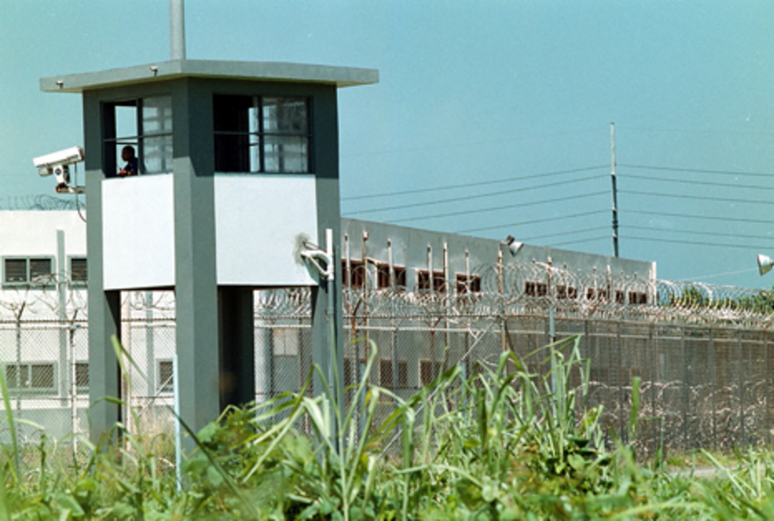 Se originó esta mañana en el edificio 4, del anexo 1072, de la Cárcel Regional de Bayamón. (Archivo)
