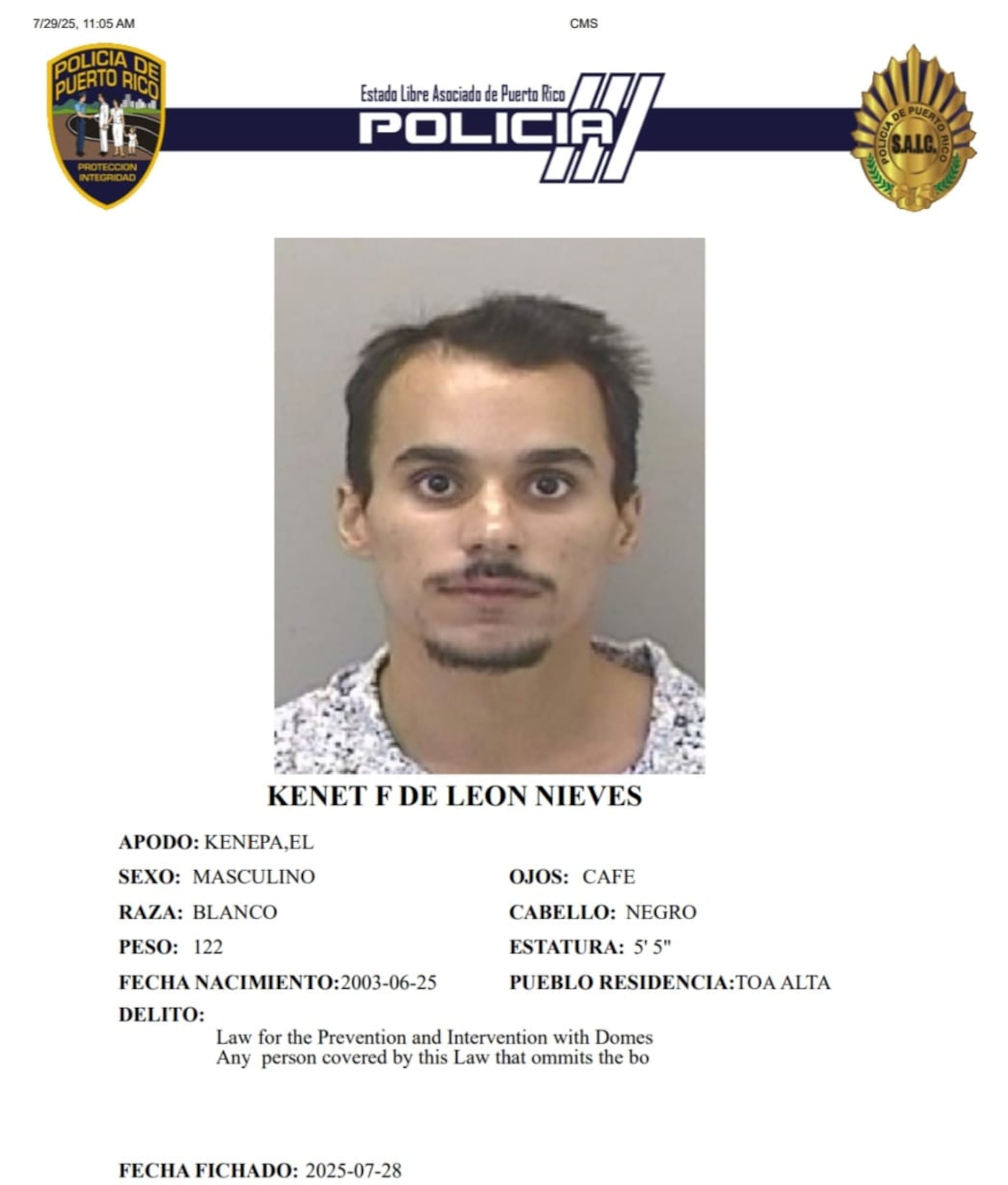 Kenet F. De León Nieves, enfrenta cargos por maltrato por violencia doméstica y divulgación no consentida de material íntimo de la Ley contra la Venganza Pornográfica de Puerto Rico.