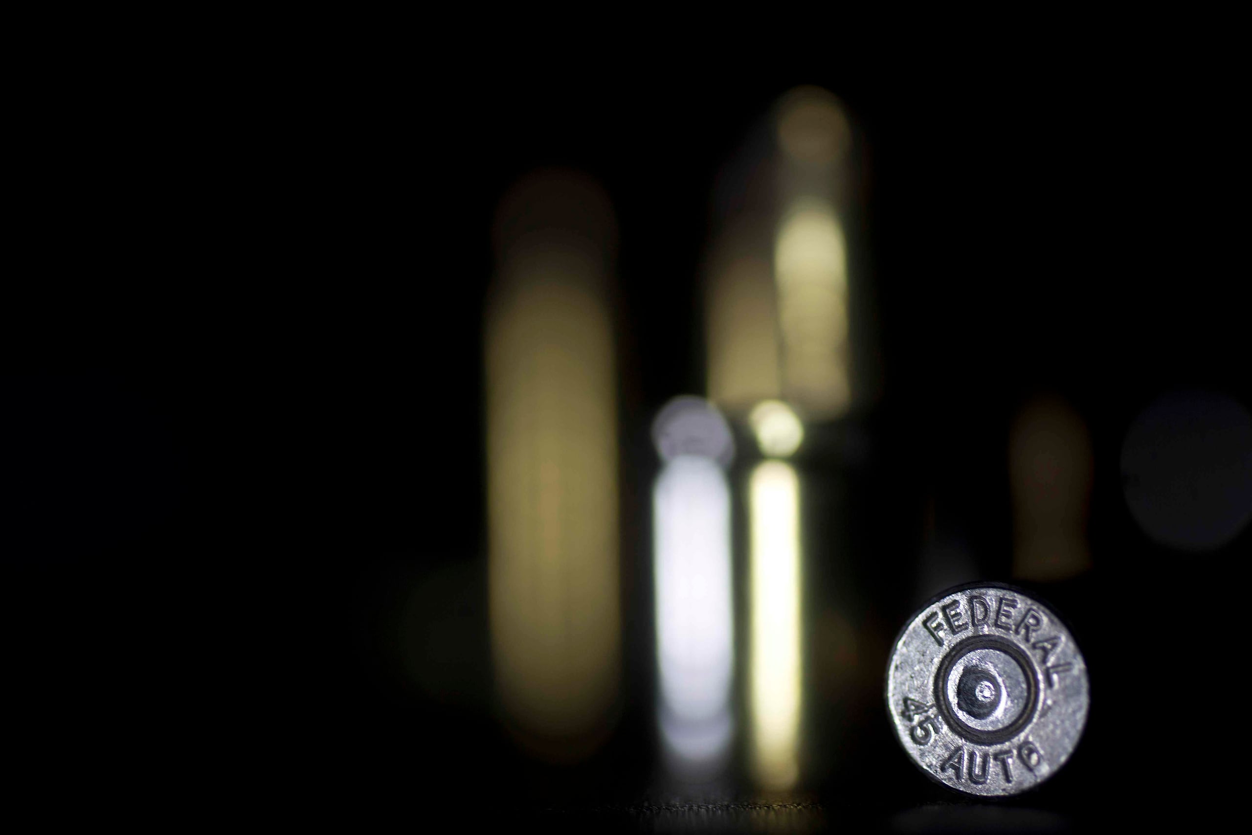 En la noche de hoy se recibió una llamada a través del Sistema de Emergencias 9-1-1 para alertar de detonaciones de armas de fuego en el residencial Las Dalias. (Archivo / GFR Media)