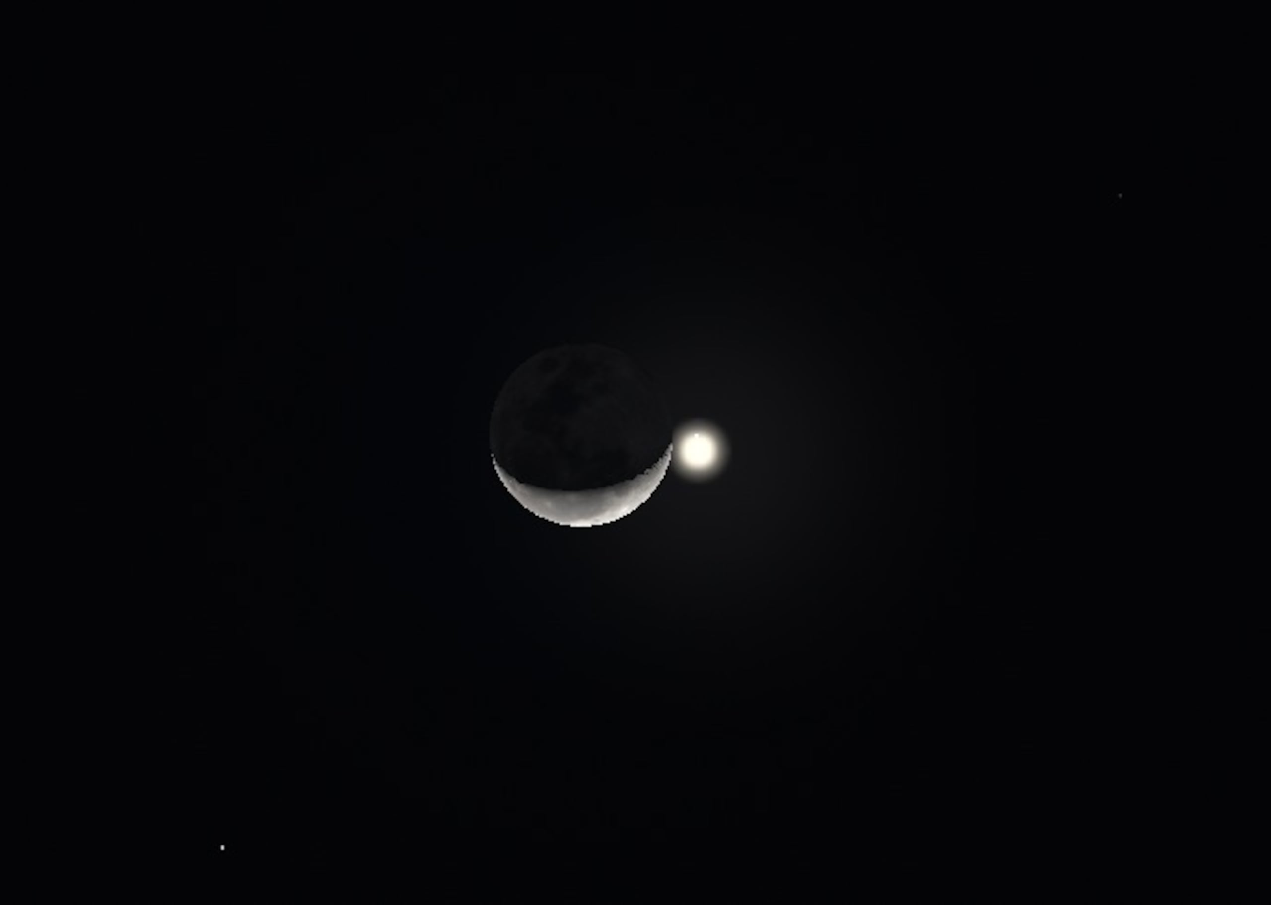 Así se verá desde Puerto Rico la llamativa conjunción de Júpiter y la Luna menguante, entre 4:15 - 4:20 am del martes (Sociedad de Astronomía del Caribe)