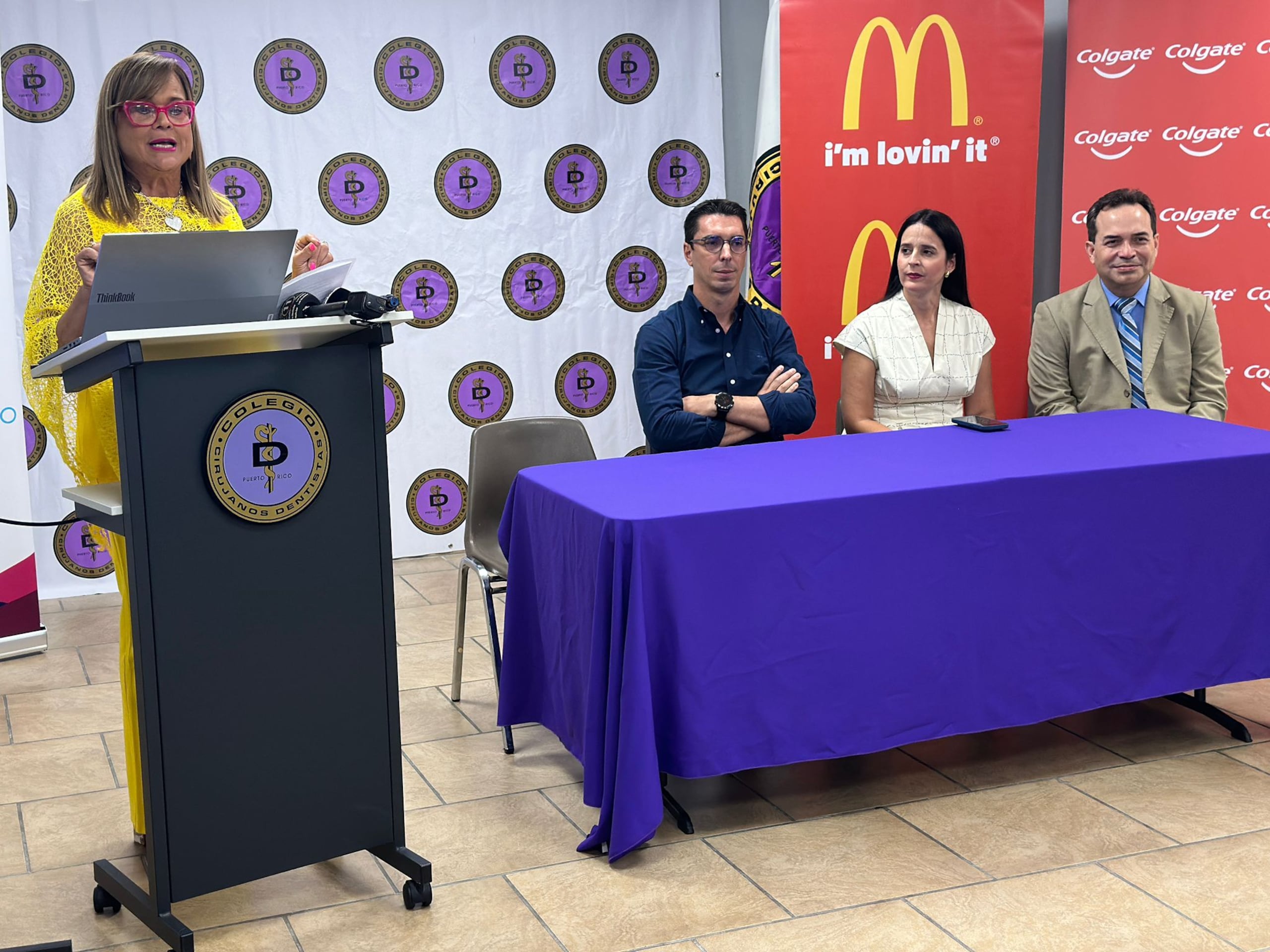 El Colegio de Cirujanos Dentistas, junto a Colgate y McDonald's, hicieron un llamado a padres sobre prevención de salud oral en niños.
