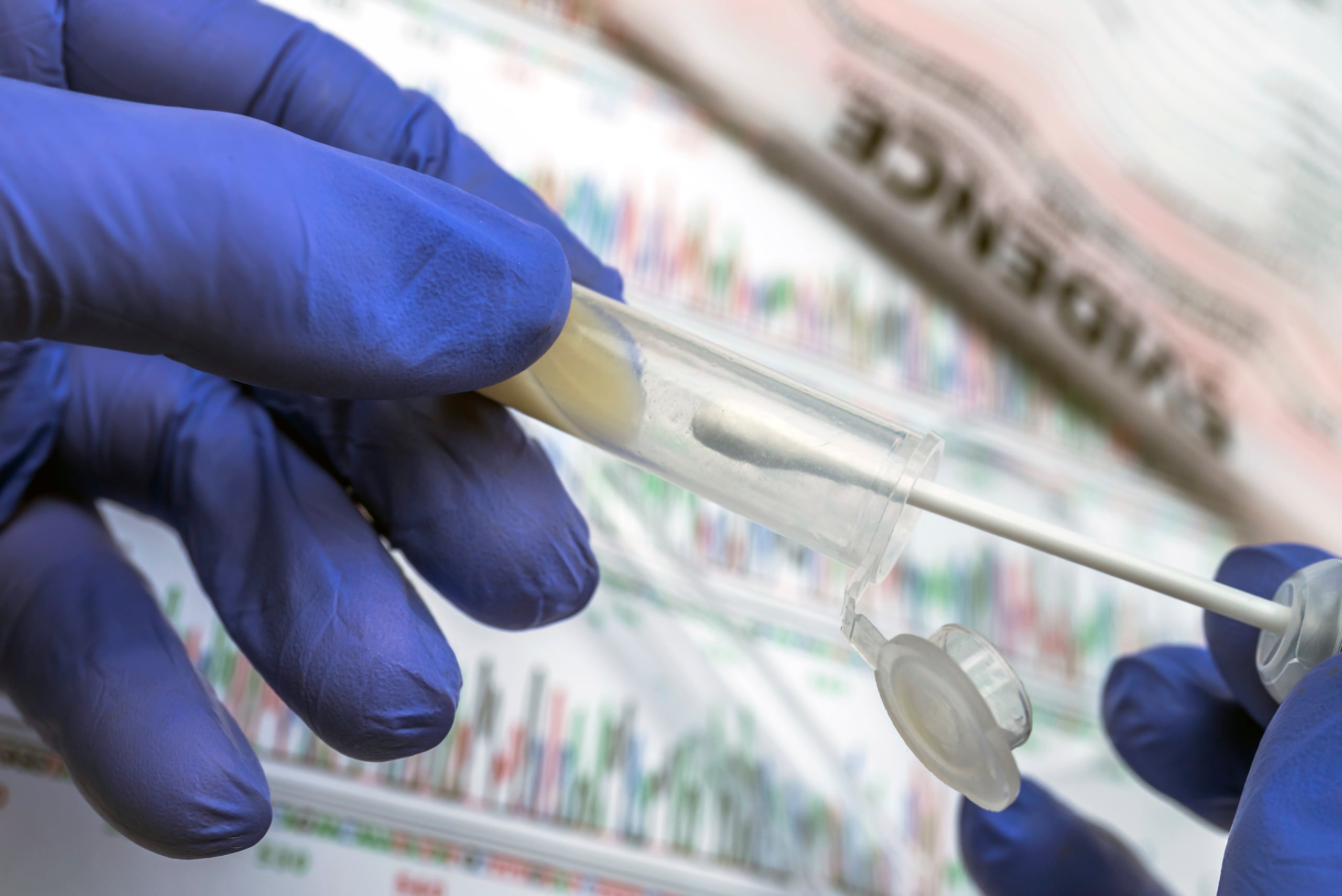 Las familias recorrerán un proceso organizado en cinco estaciones especializadas diseñadas para recopilar la información necesaria que apoye las investigaciones y futuras identificaciones.