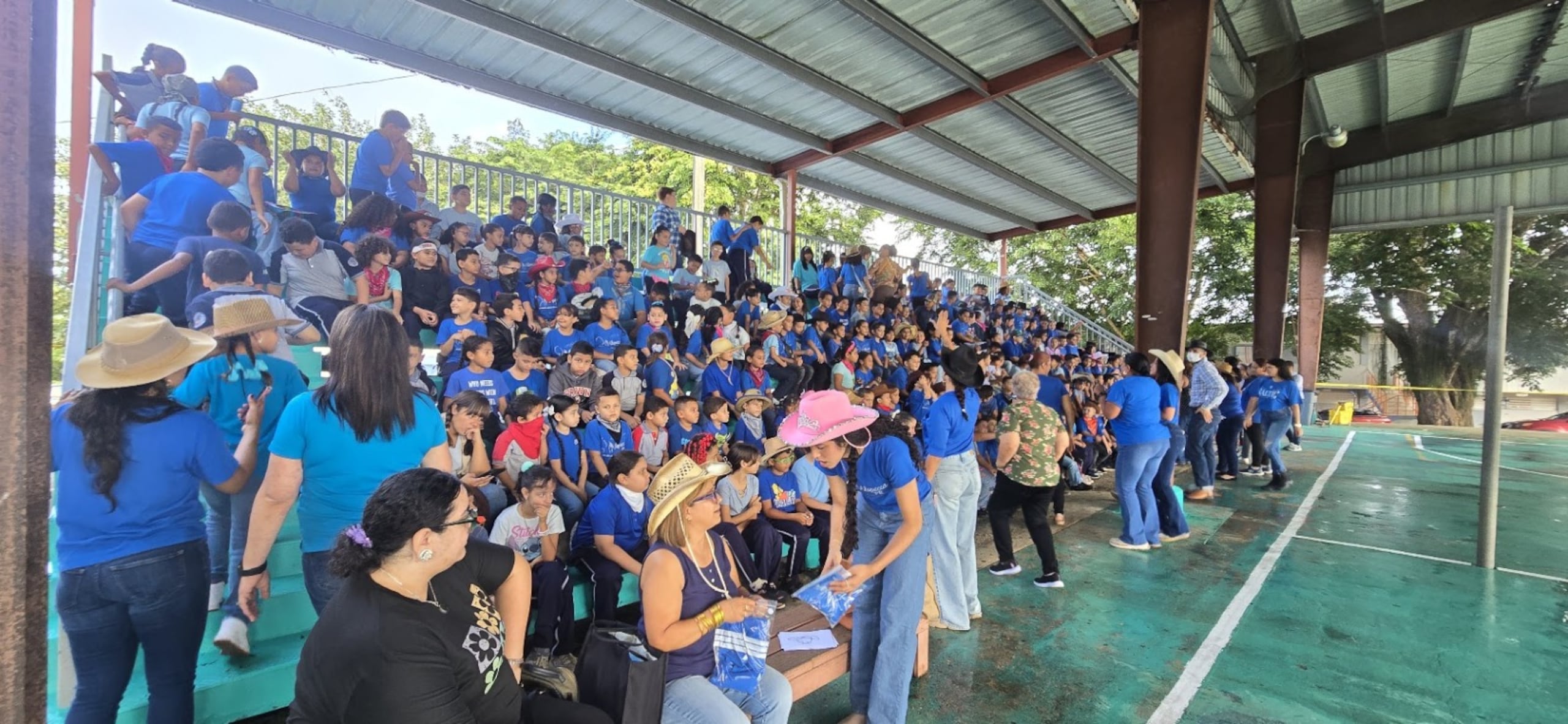 Durante charla en una escuela.