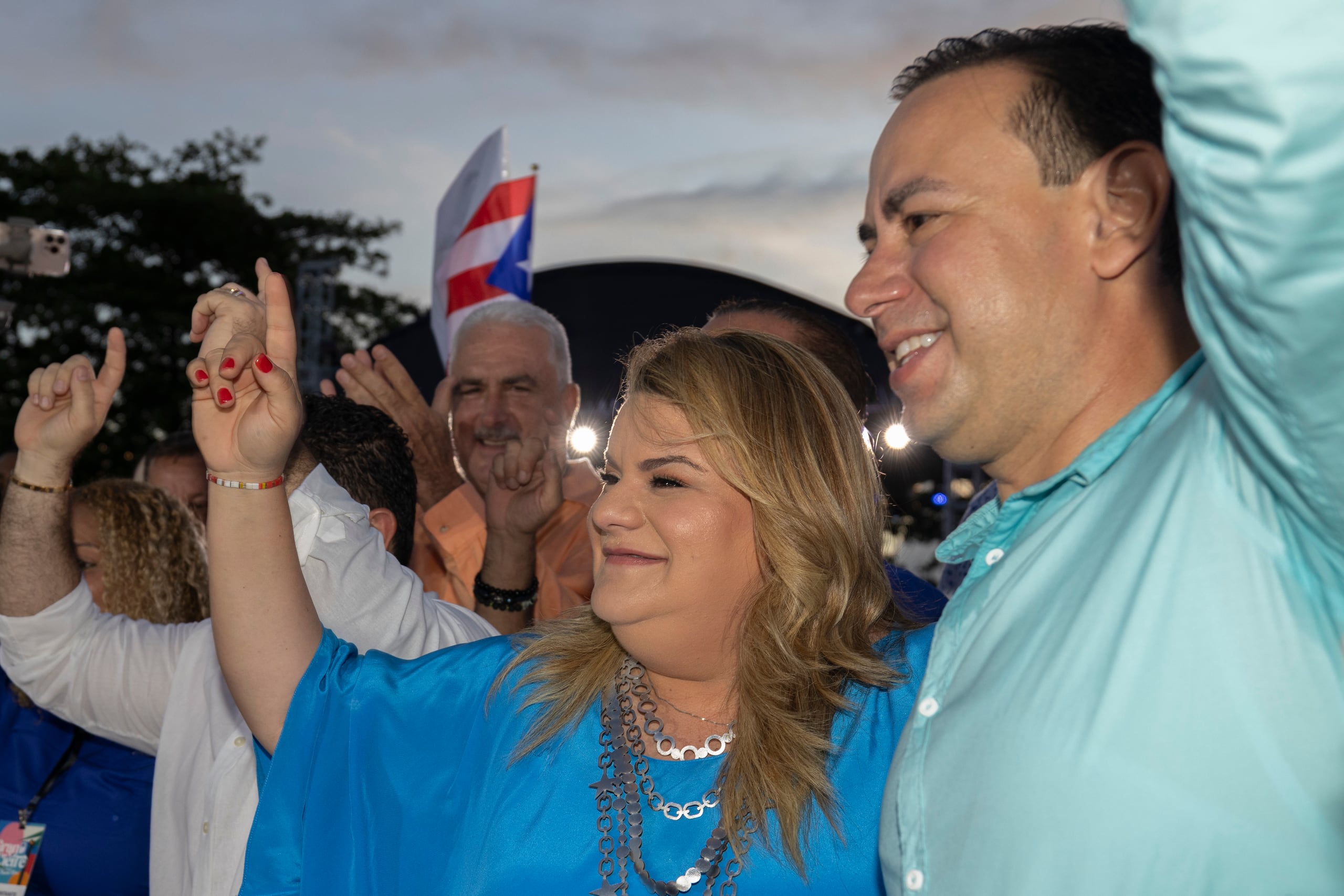 González pidió un voto por su compañero de papeleta, William Villafañe, candidato a comisionado residente en Washington.