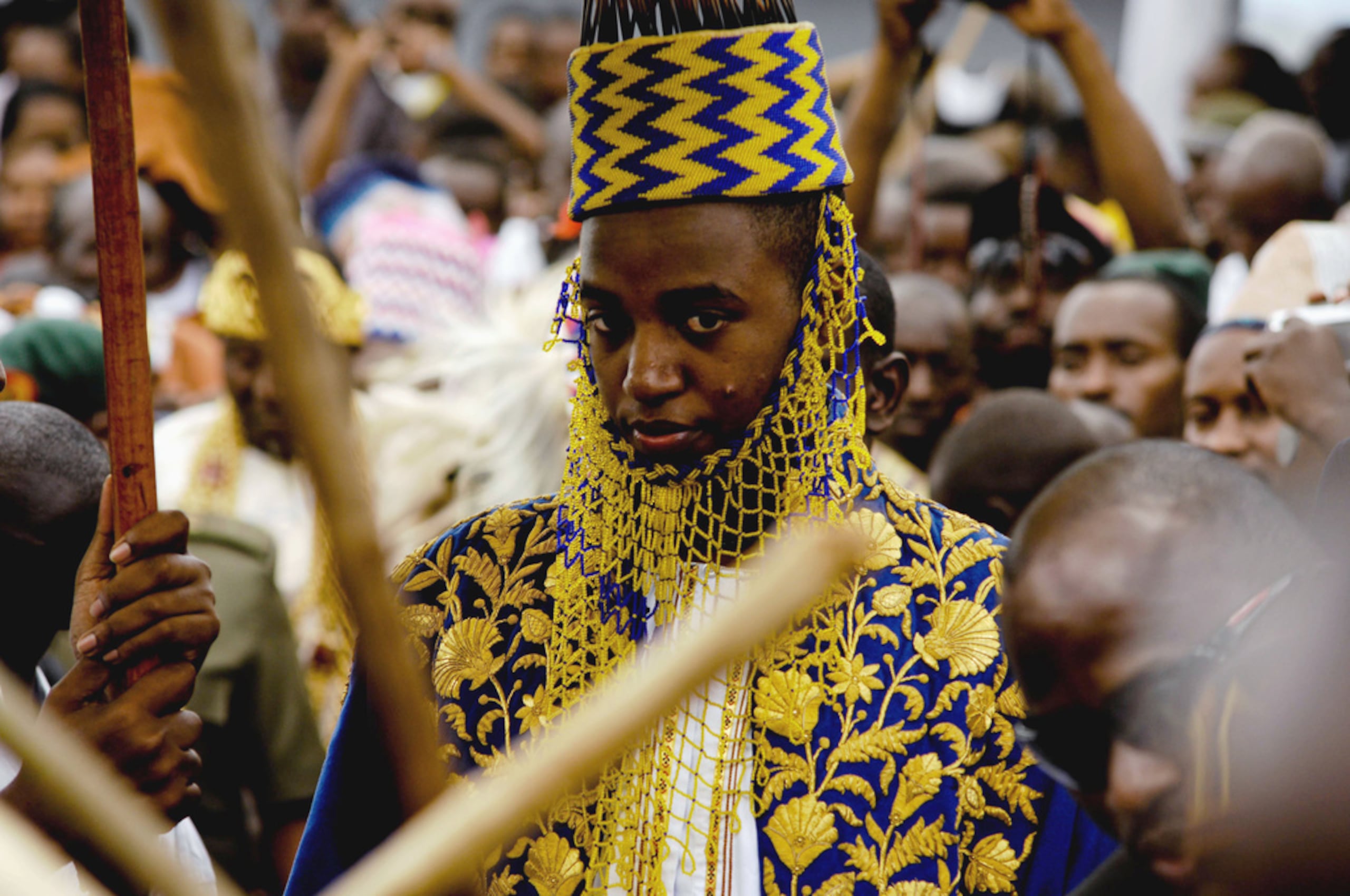 El rey Oyo Nyimba Kabamba Iguru Rukidi IV, monarca del reino de Tooro, durante la celebración de su 18vo cumpleaños en Fort Portal, Uganda, el 17 de abril de 2010, momento en que asumió plenamente sus funciones.
