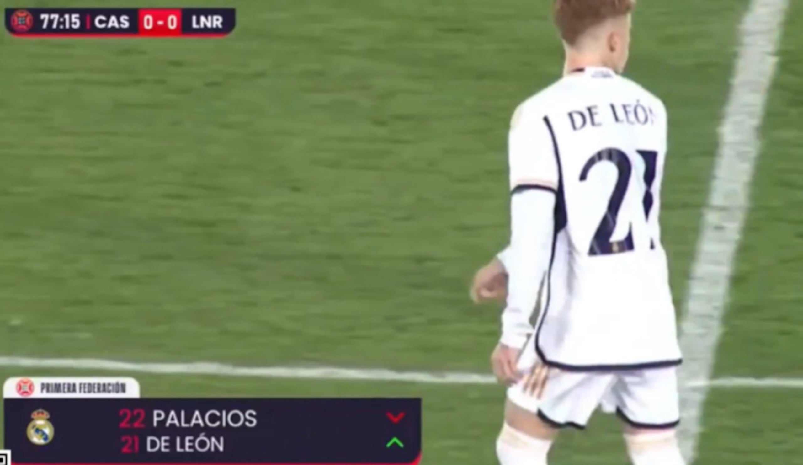 Jeremy de León juega sus primeros minutos con el Real Madrid Castilla.
