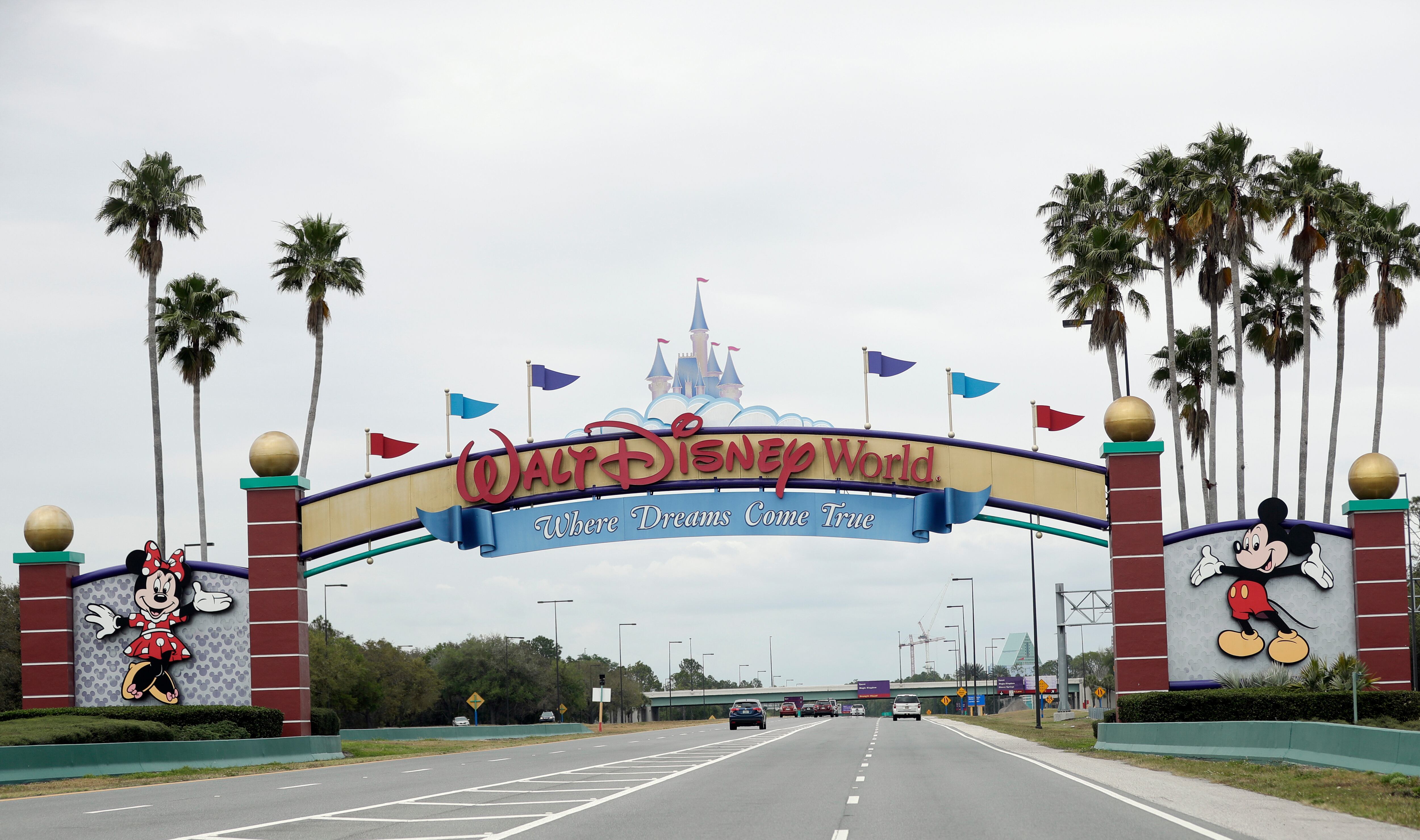 Imagen de la cobertura de: Disney ofrece jubilación anticipada a ejecutivos en medio de recortes
