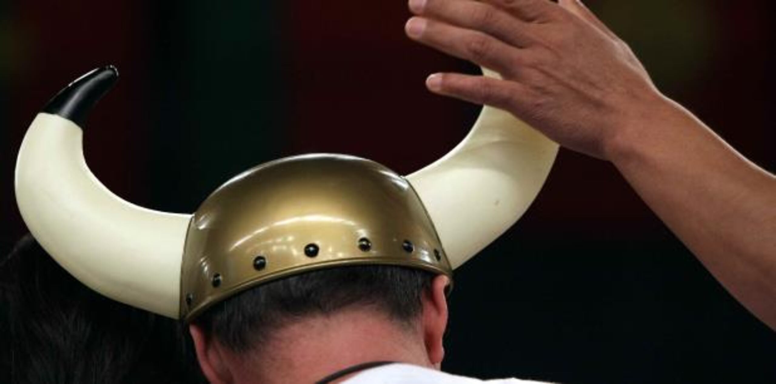 Los cascos vikingos eran muy peculiares porque tenían dos grandes cuernos que los adornaban.  (Archivo)