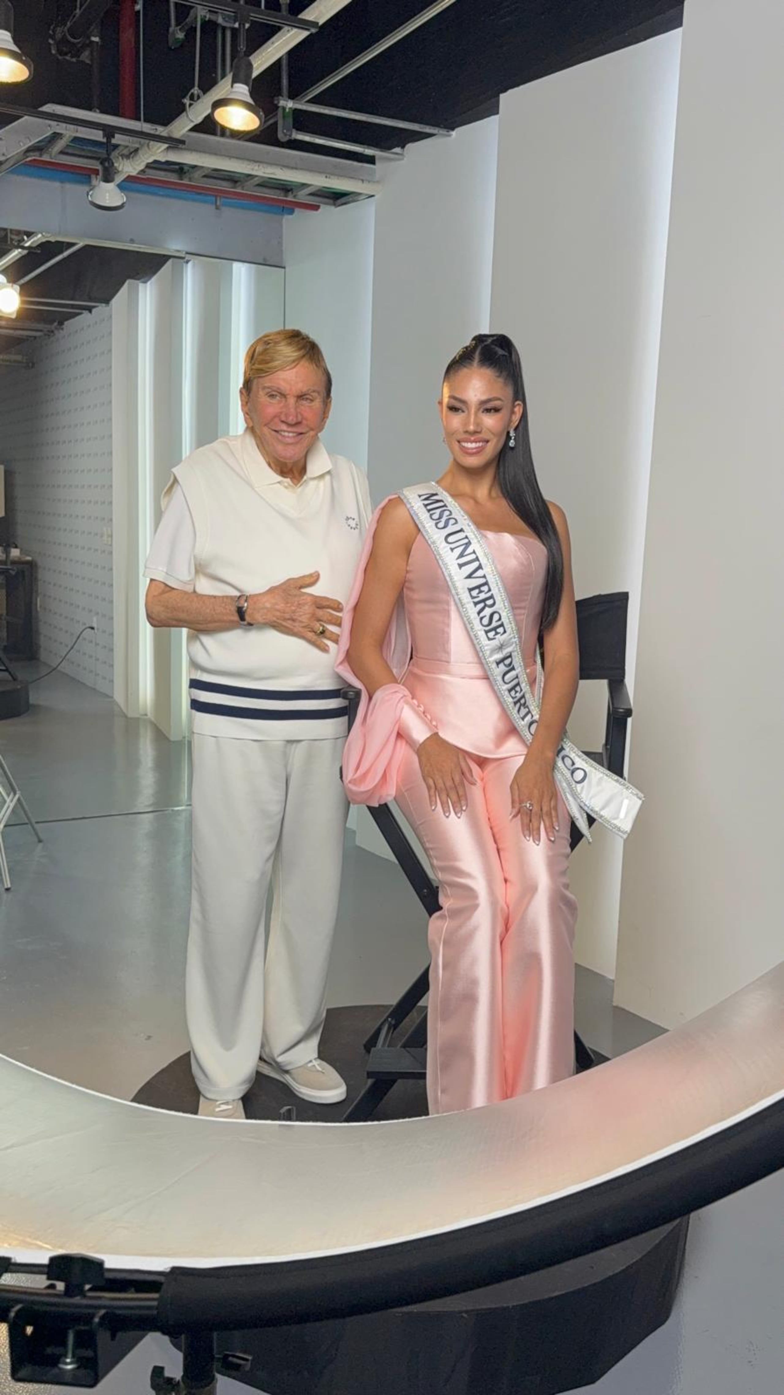 Osmel Sousa y Zashely Alicea.