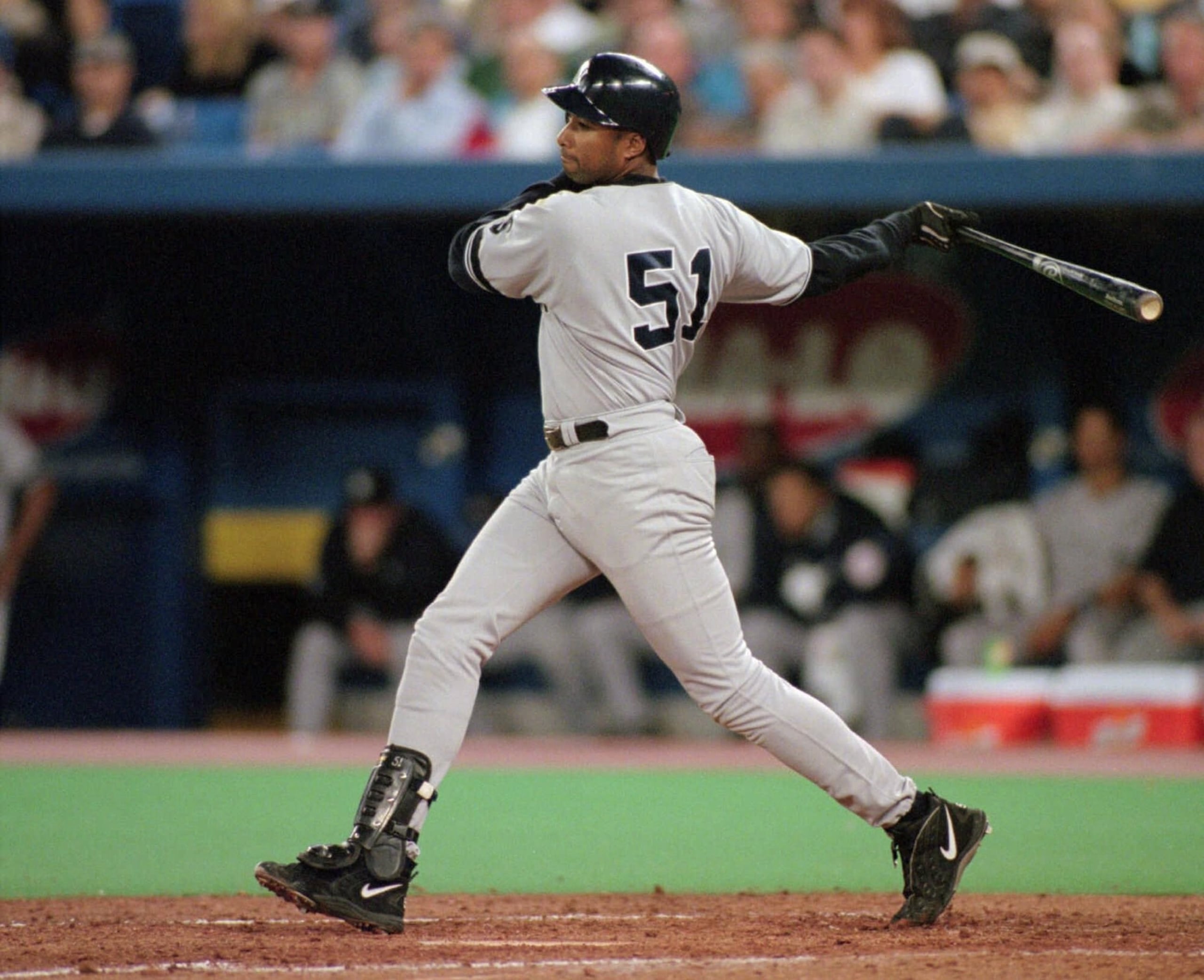 Bernie Williams se fue de 11-4, con dos anotadas, seis impulsadas, un doble, un jonrón, una base por bolas, dos ponches y bateó .364 en la serie contra los Vigilantes de Texas. (The Toronto Star / David Cooper vía AP)