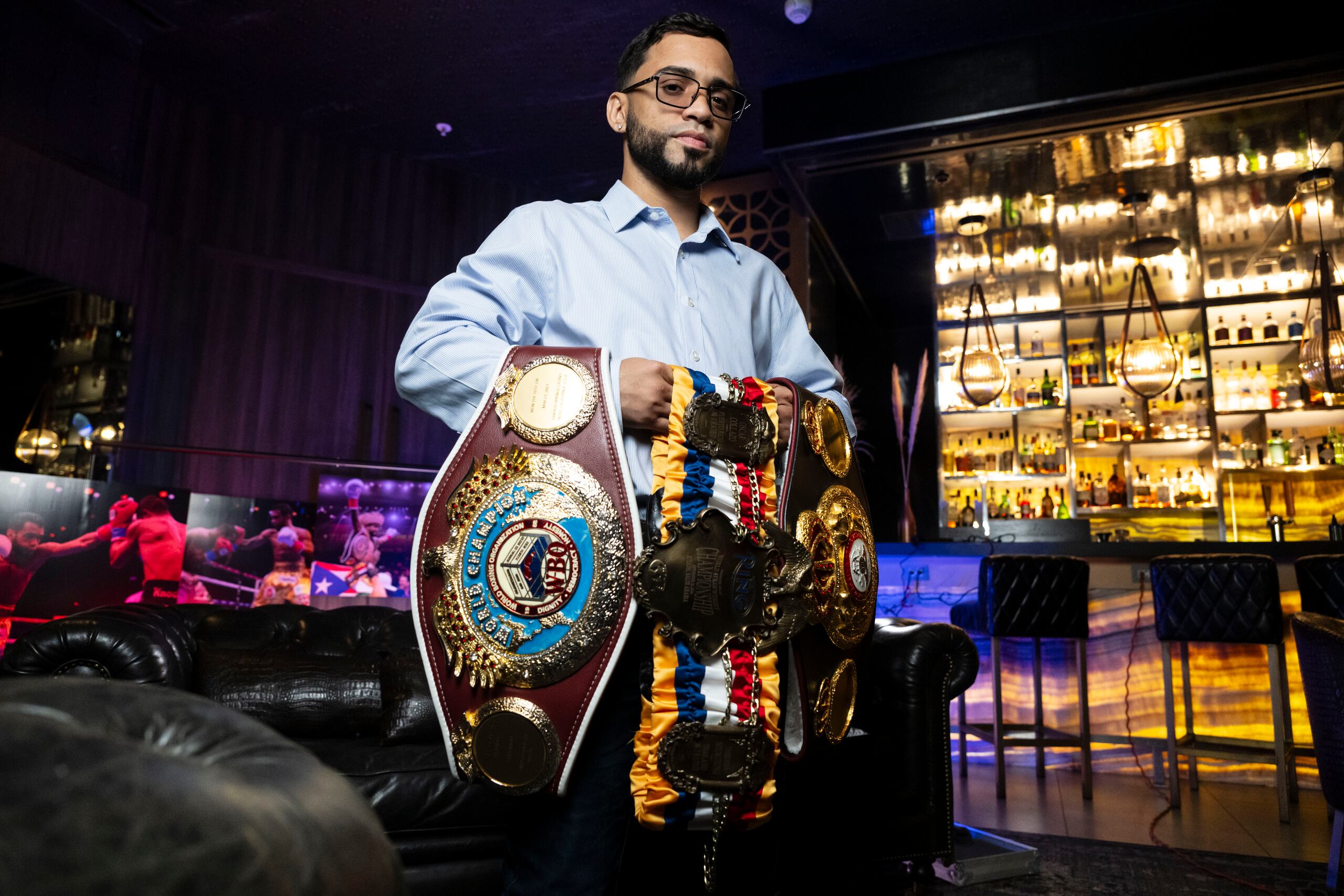 El campeón mundial puertorriqueño Oscar Collazo, tras su última victoria en Arabia Saudita para unificar los títulos de la OMB y AMB.