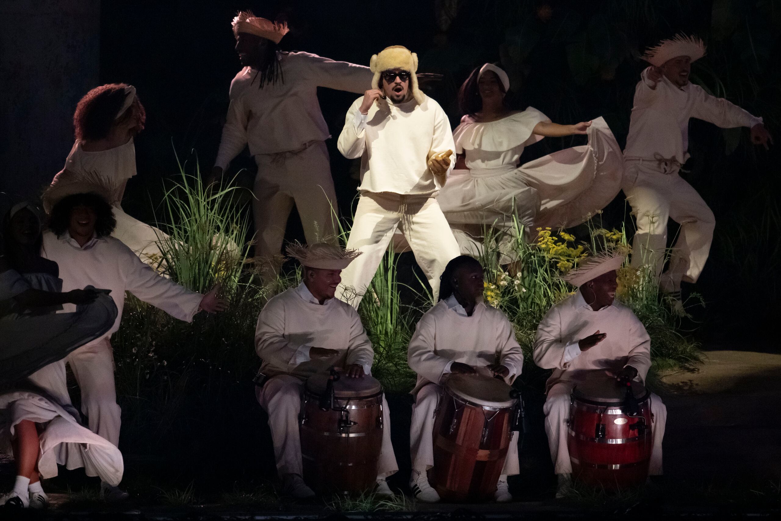 La noticia llega mientras el artista celebra su serie de conciertos "No me quiero ir de aquí" en el Coliseo de Puerto Rico.