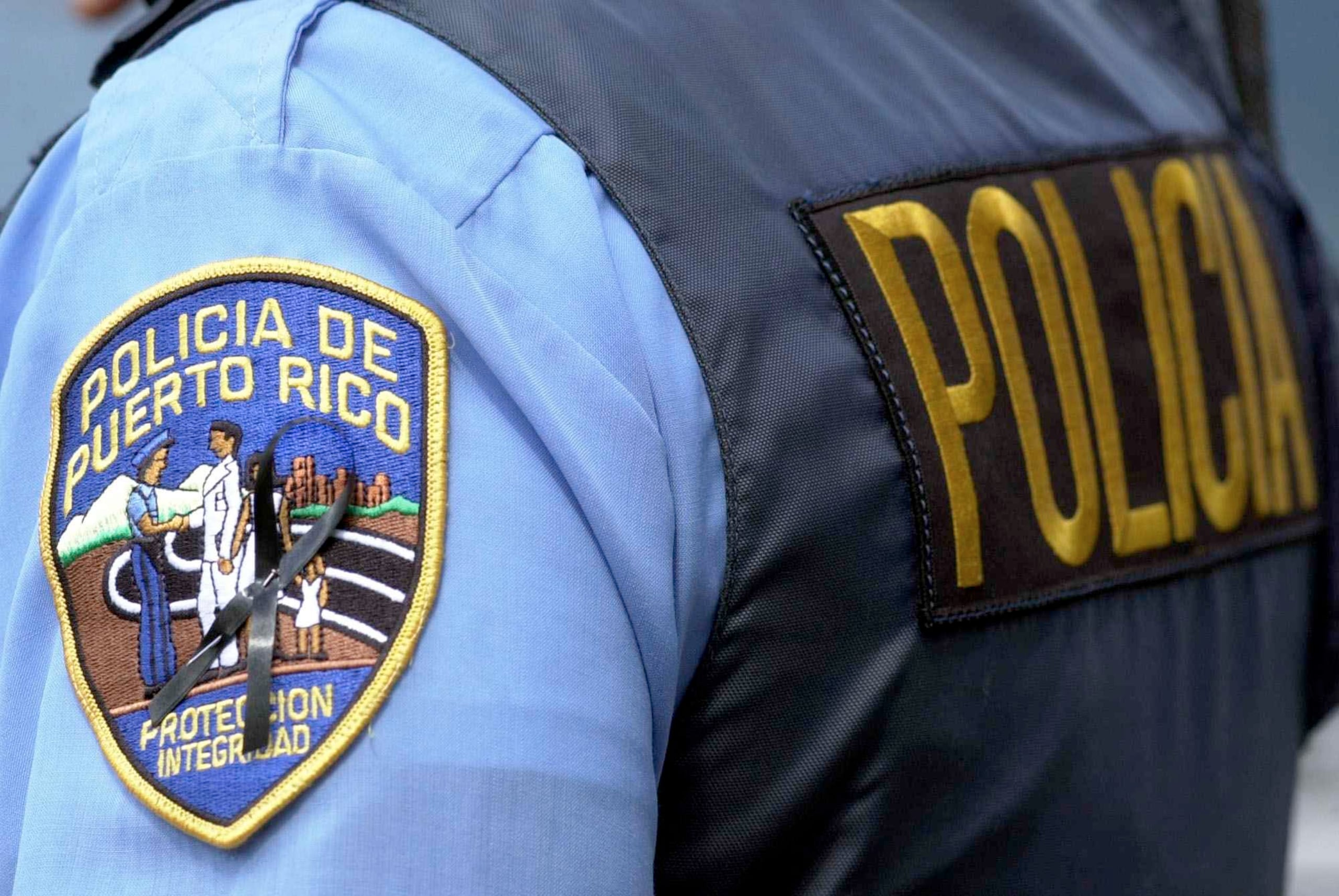 La adolescente llegó hasta una gasolinera localizada en la marginal de la carretera PR-3, donde llamaron a la Policía.