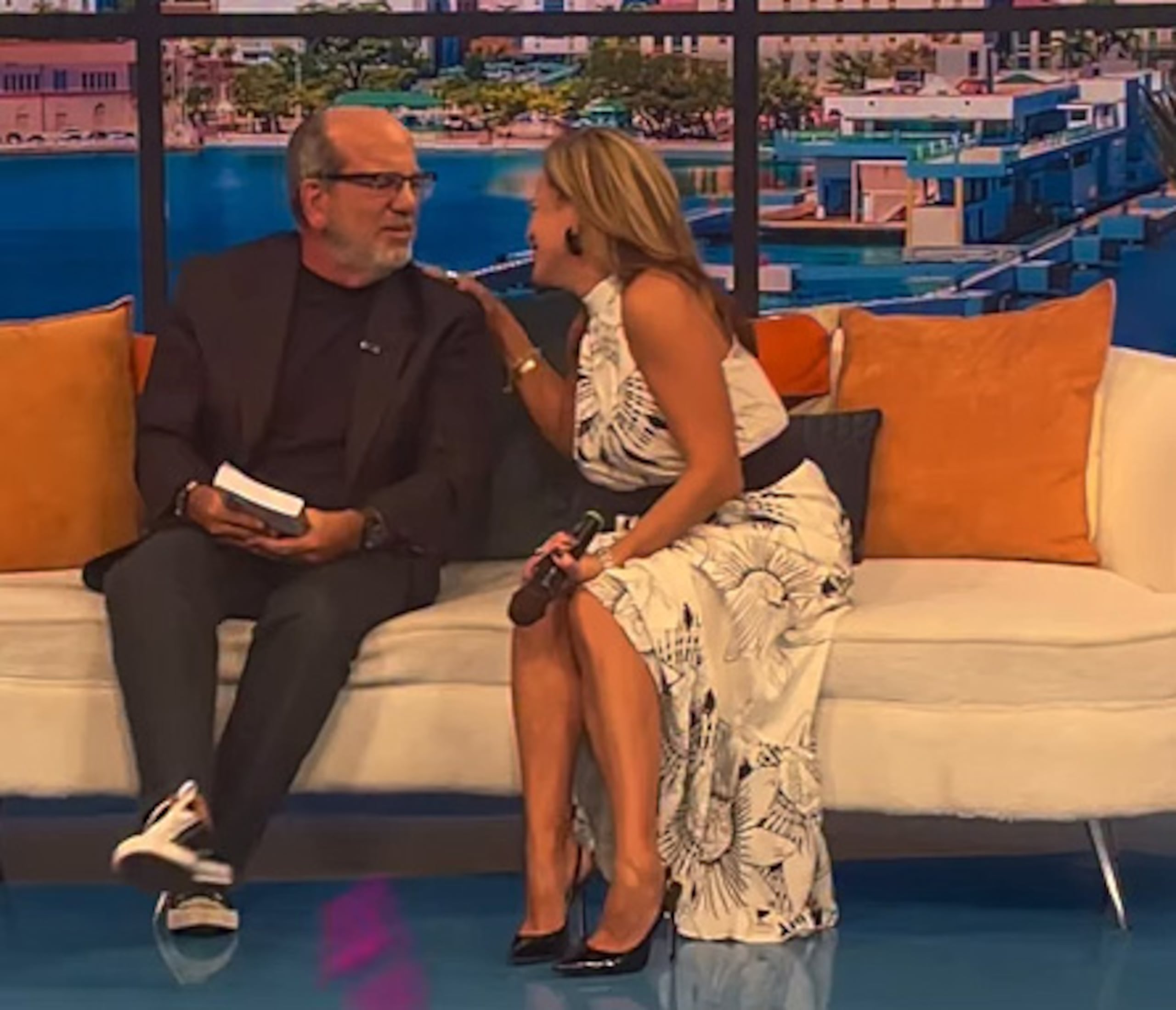 Aníbal Acevedo Vilá y Zoé Laboy en el programa "PR en Vivo"