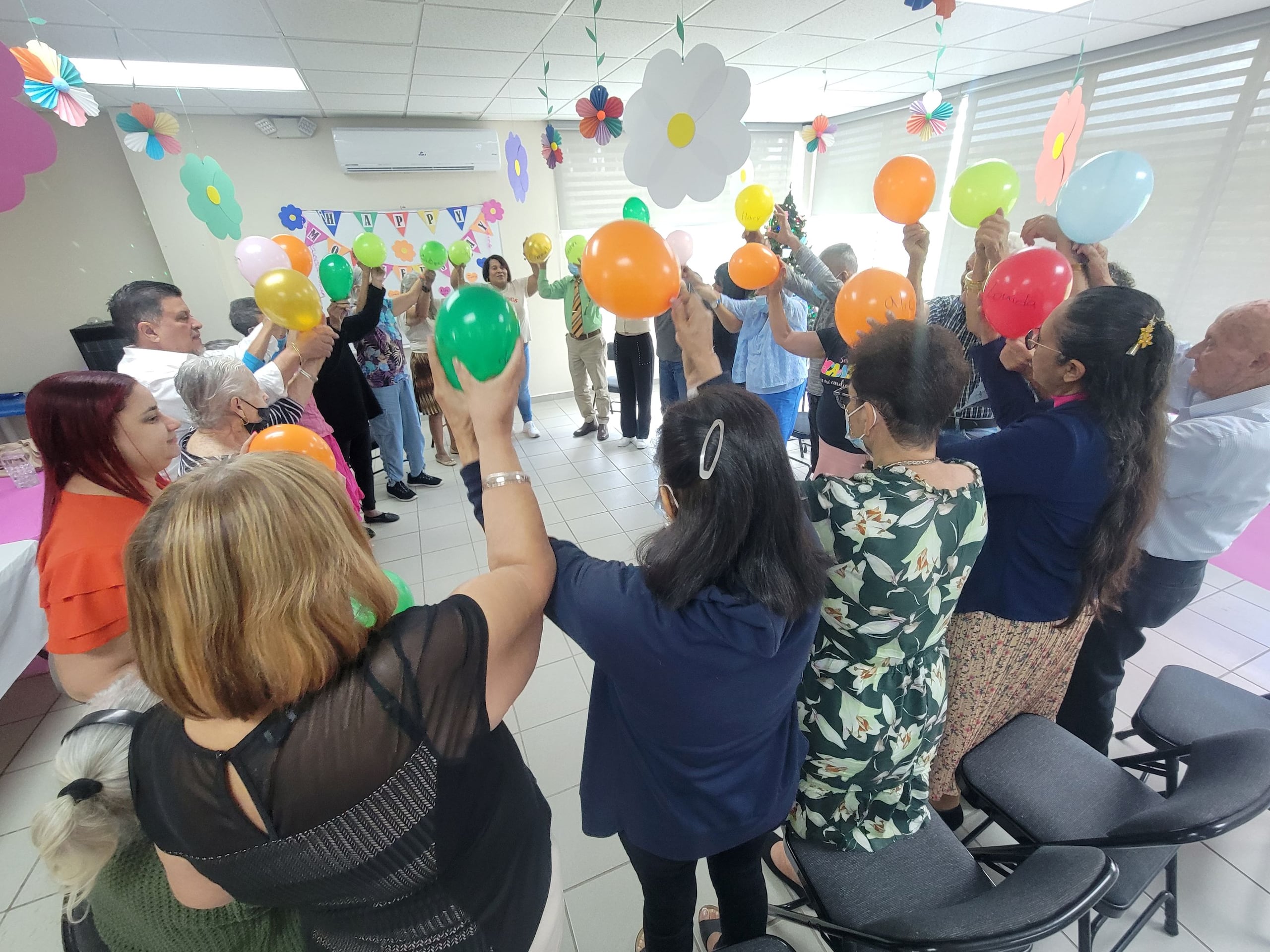 El centro, localizado en el Centro Multidisciplinario de la urbanización Santa Isidra III, en Fajardo, opera de lunes a viernes, en horario de 7:30 a.m. al mediodía.