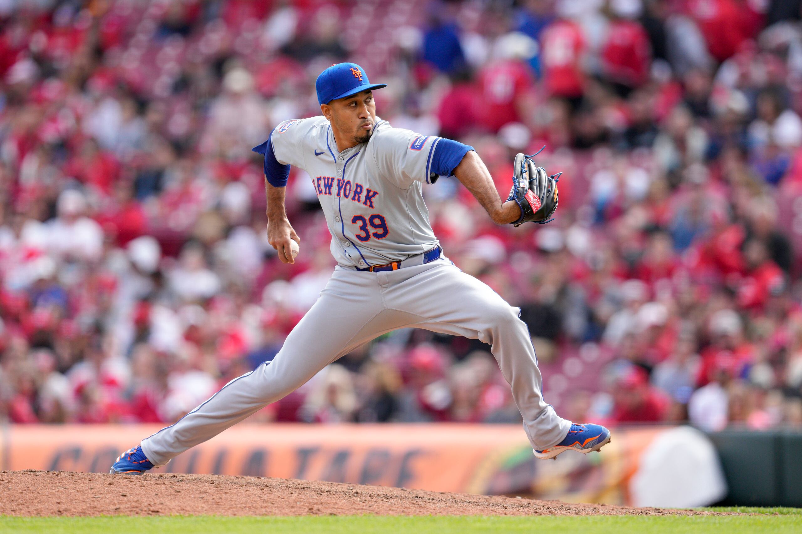 Edwin Díaz estuvo a un strike de salvar el partido, pero no pudo preservar la ventaja de los Mets.