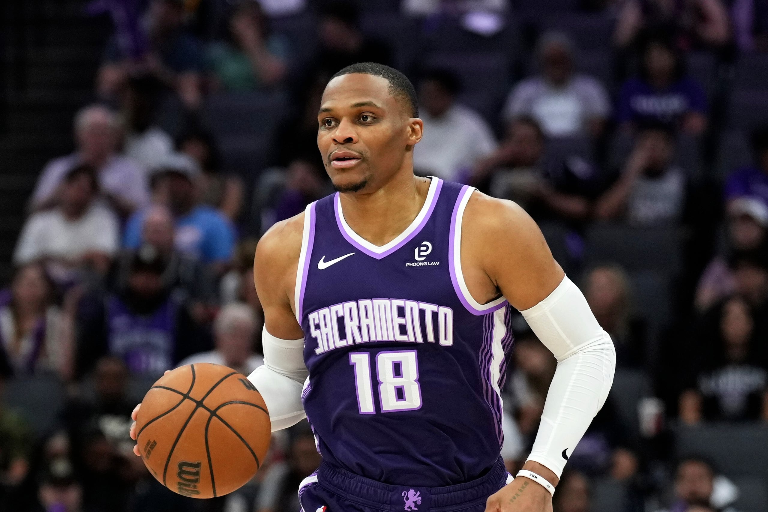 Russell Westbrook jugó la pasada temporada con los Kings de Sacramento y promedió 15.2 puntos por juego.