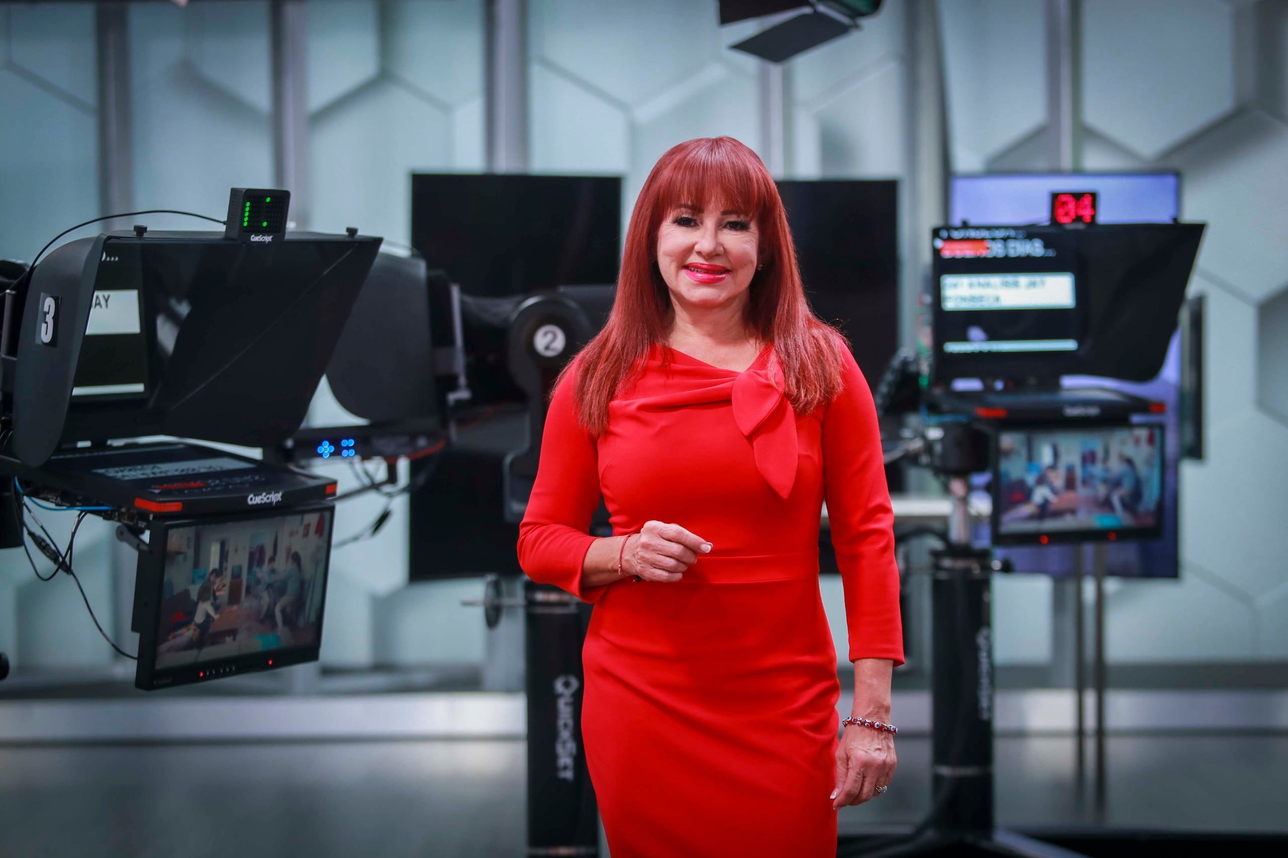 La periodista Luz Nereida Vélez, voz activa en la denuncia y prevención de la violencia, participará en el evento.