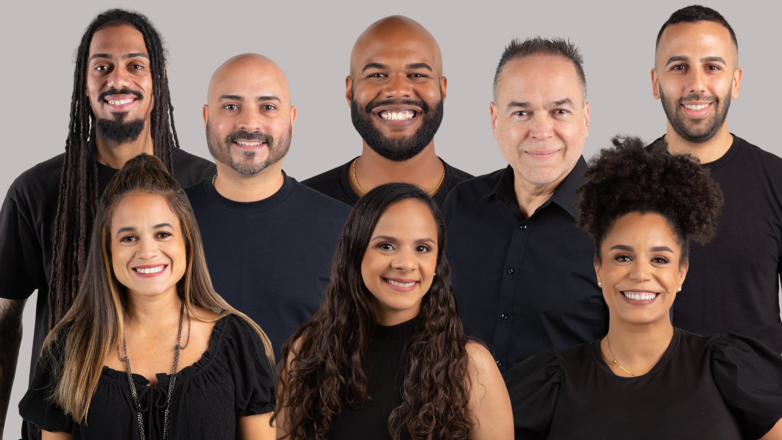 El elenco reúne a talentos jóvenes con otros de mayor experiencia en las tablas.