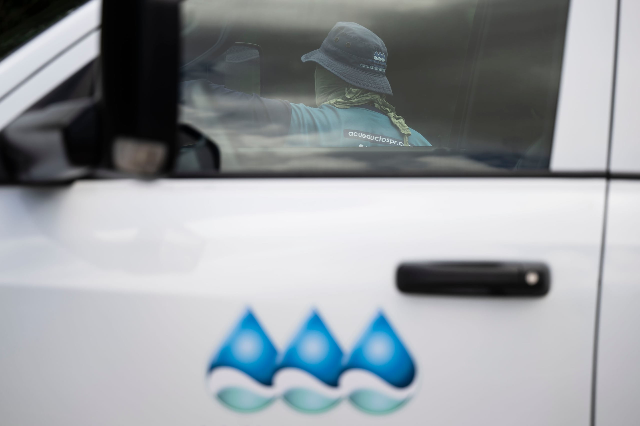 La corporación pública realiza reparaciones.