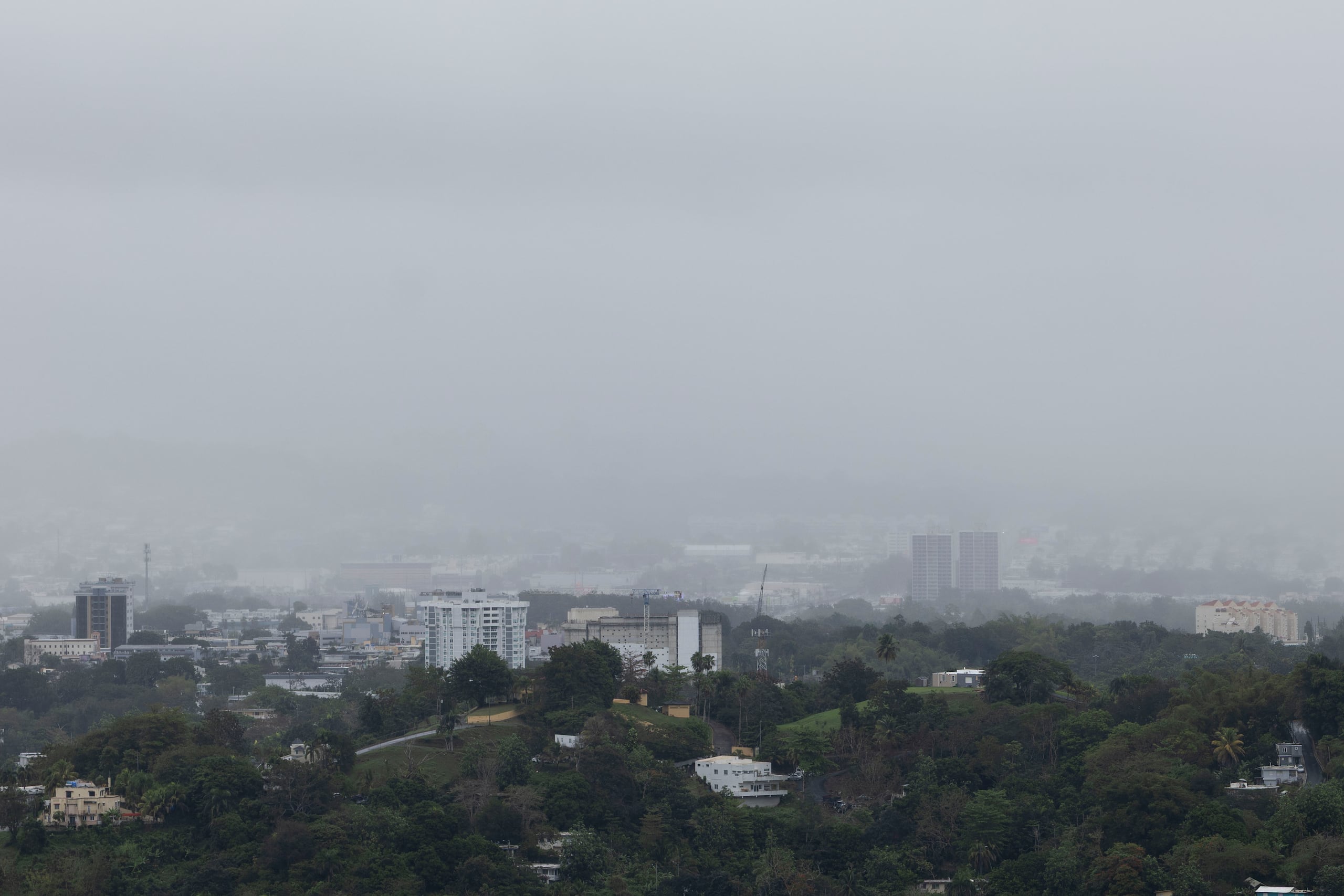 La lluvia continuará por las próximas horas.