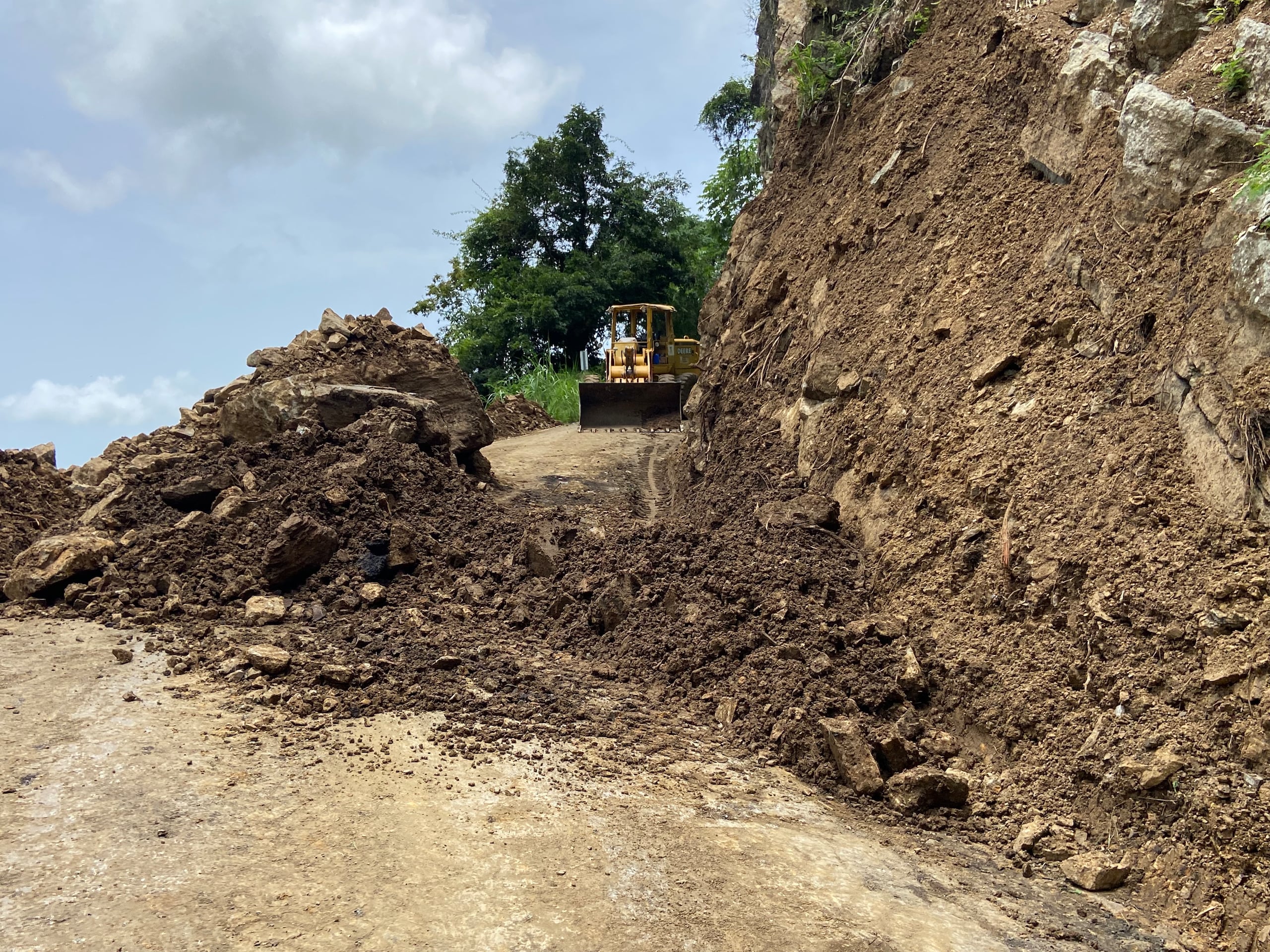 La PR 386 constituye la vía de acceso principal a la comunidad Barreal de Peñuelas.